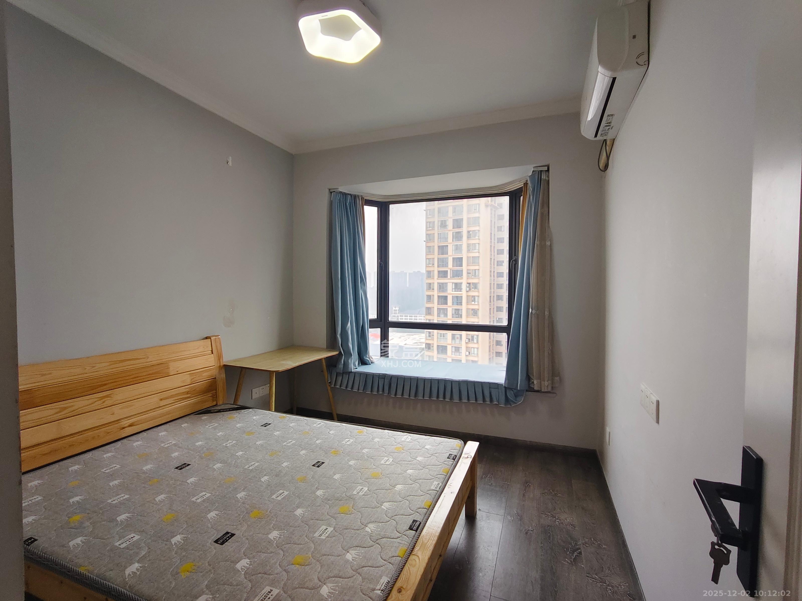 金侨城  3室2厅2卫    1900.0元/月室内图