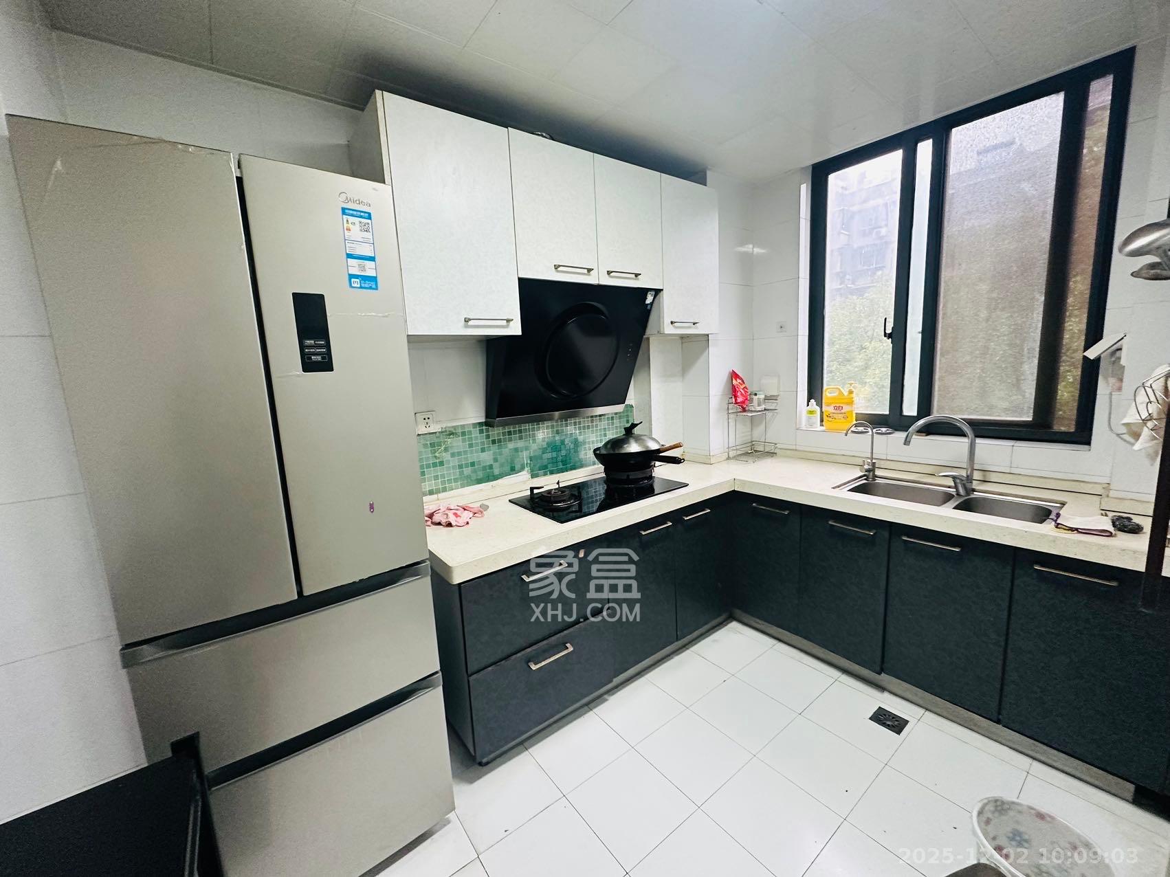 西子花苑  1室2厅1卫    2800.0元/月室内图