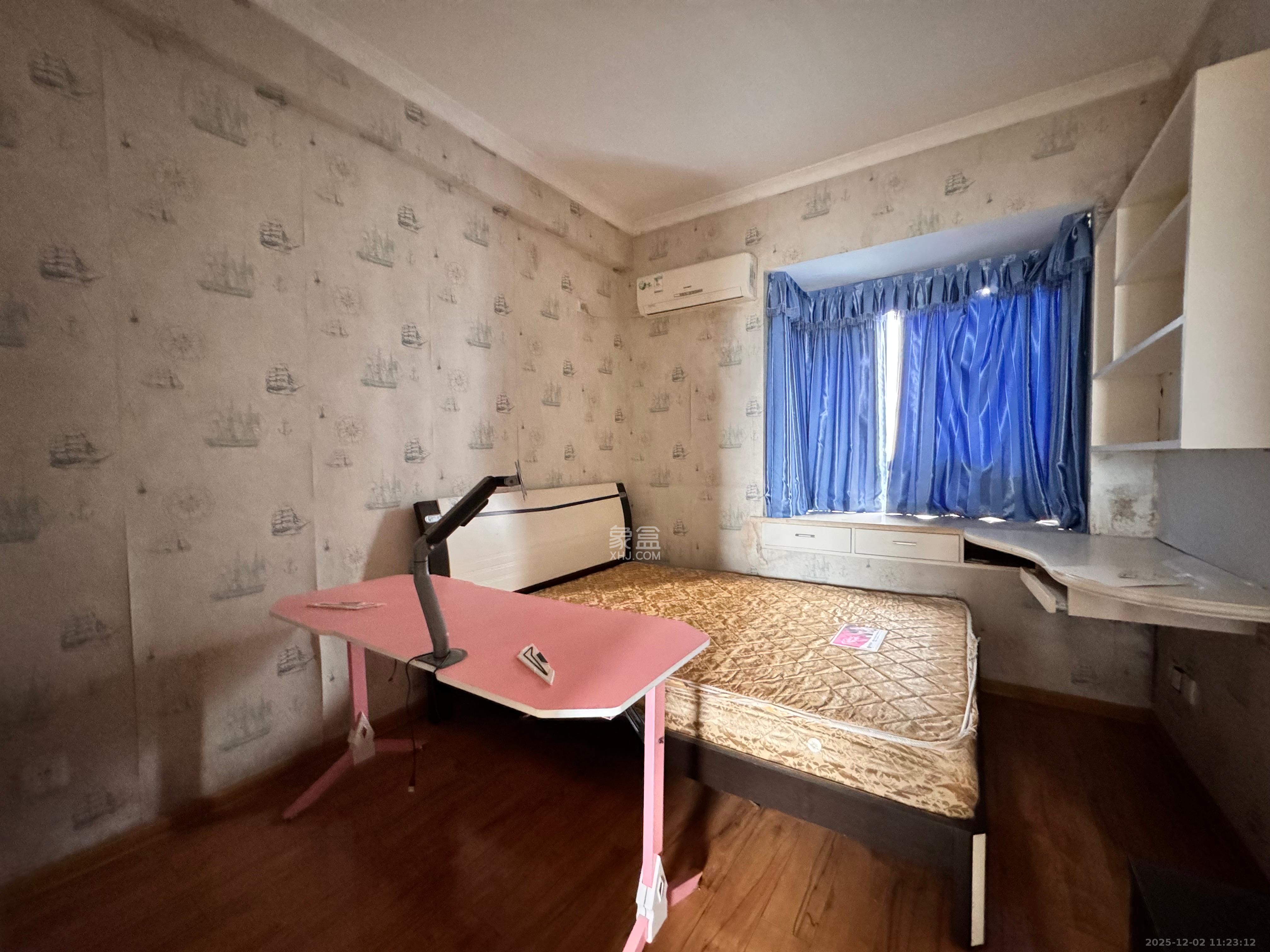 莱茵城  3室2厅2卫    2200.0元/月室内图