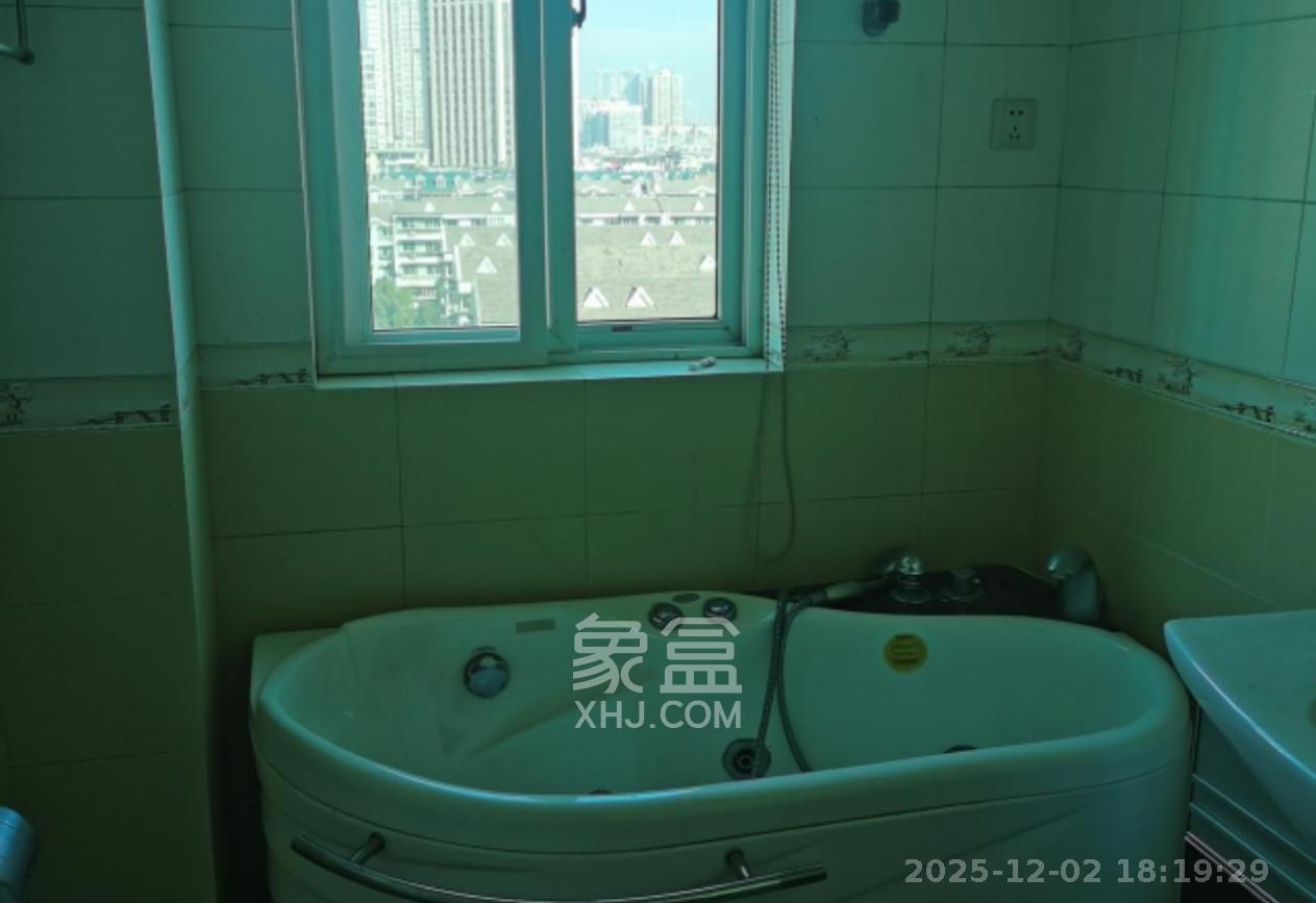 金邮小区  3室2厅2卫    2900.0元/月室内图