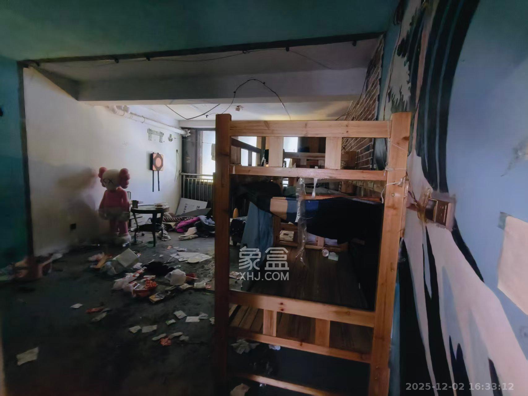 阳光100一期、四五期  6室2厅3卫    12000.0元/月室内图