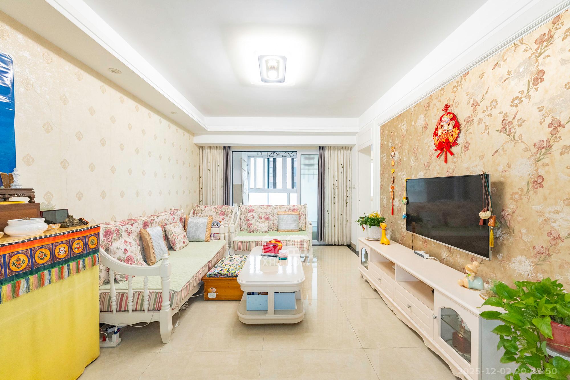 保利香槟国际A区  3室2厅1卫    65.0万