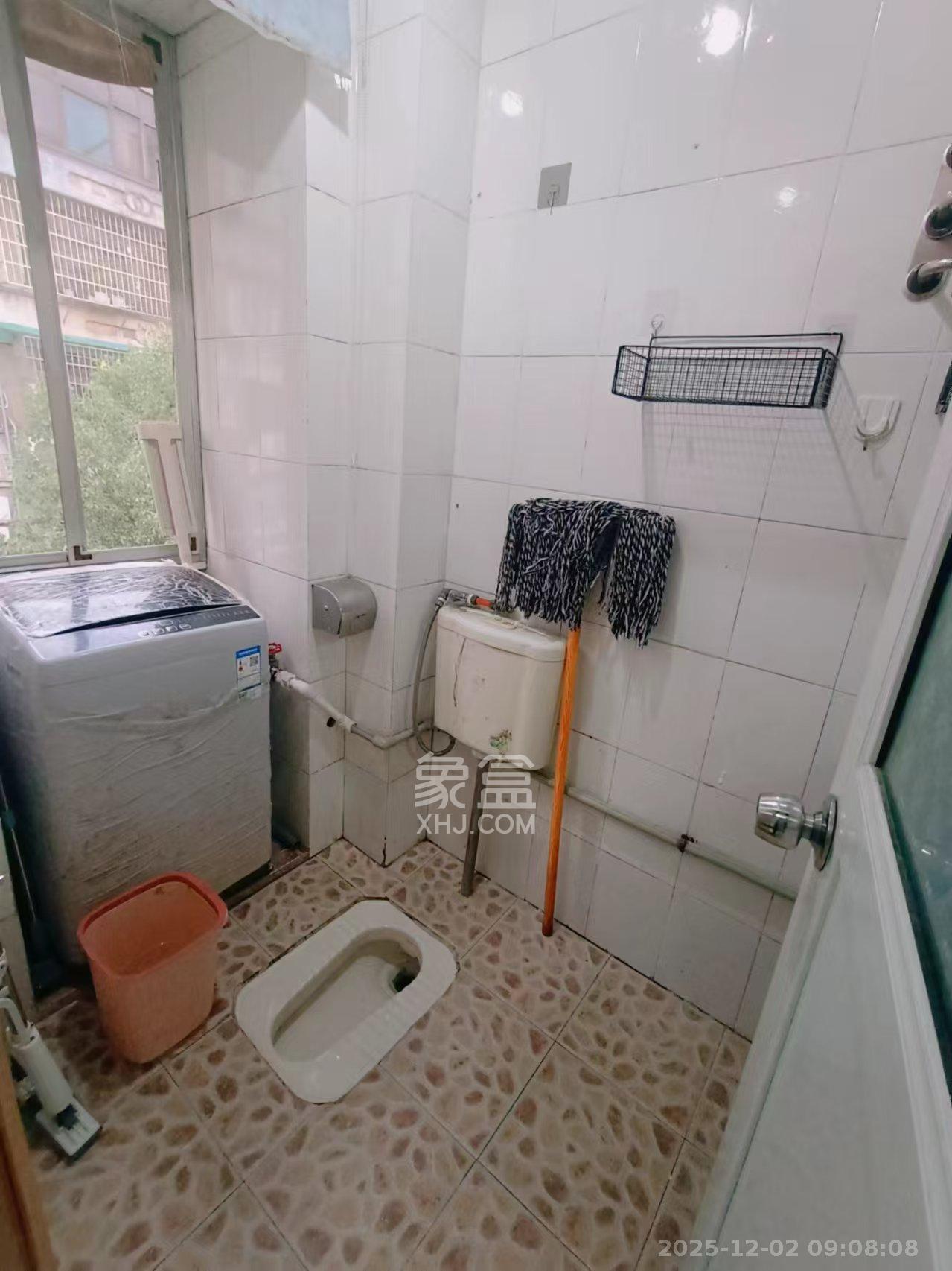 国立投资公司宿舍  2室1厅1卫    1500.0元/月室内图