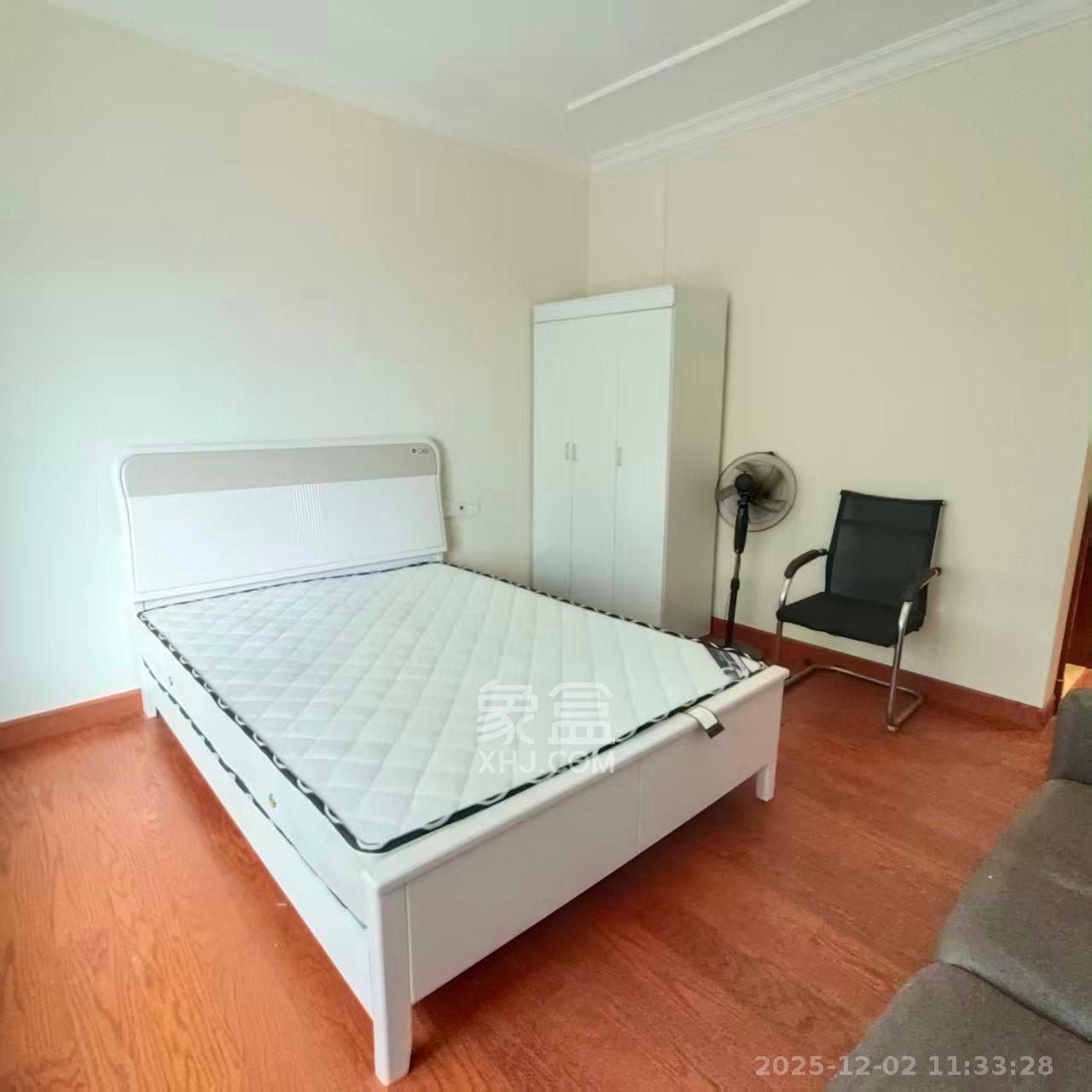 恒大雅苑 3室2厅2卫 3200.0元/月 恒大雅苑 3室2厅2卫 3200.0元/月室内图