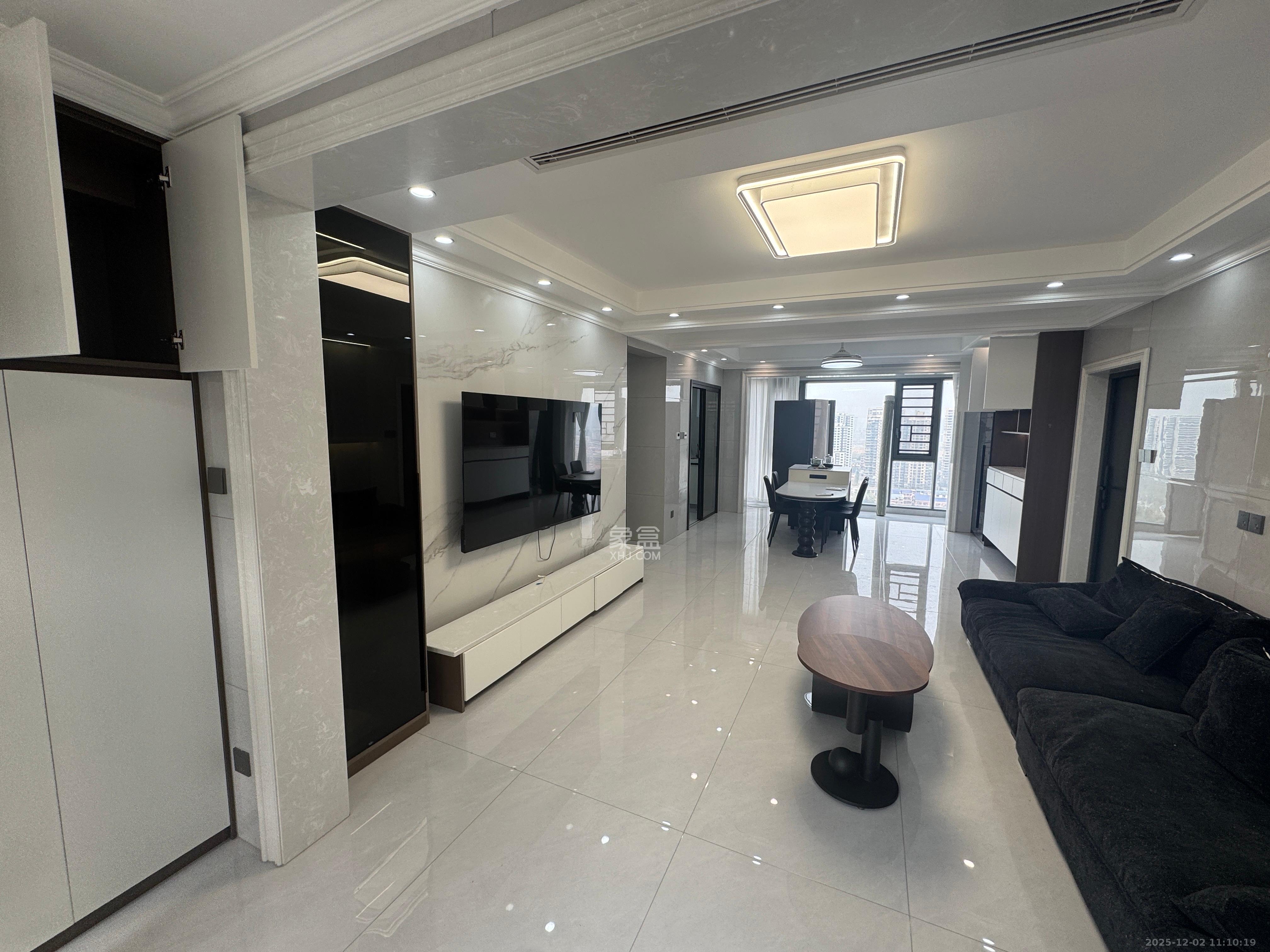 桥头家园三期 3室2厅2卫 2280.0元/月 桥头家园三期 3室2厅2卫 2280.0元/月室内图