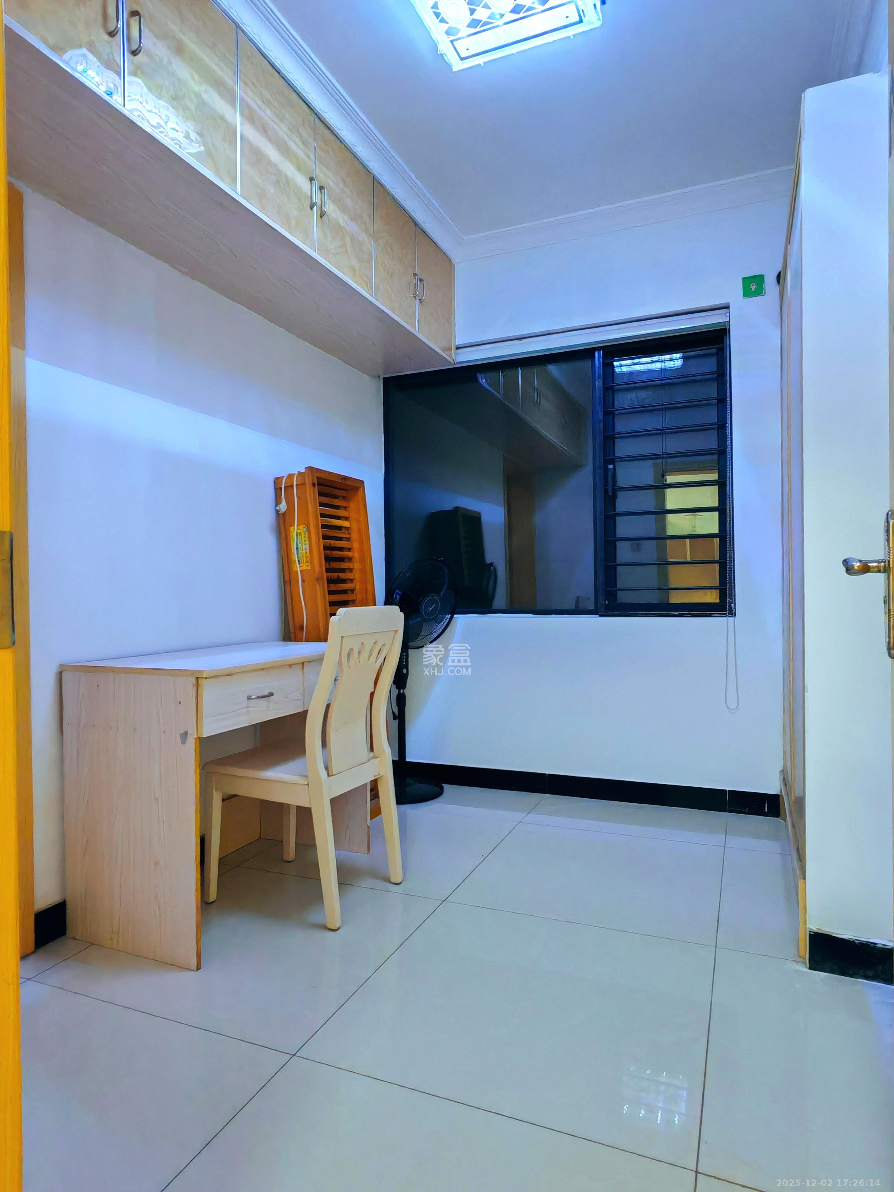 中海梅溪湖壹号 3室2厅1卫 2100.0元/月 中海梅溪湖壹号 3室2厅1卫 2100.0元/月室内图