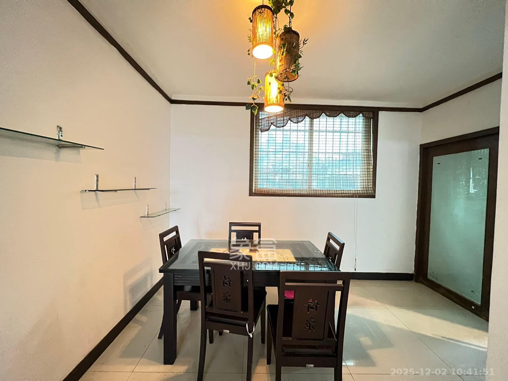 恩瑞麓山名园(龙王港小区) 2室2厅1卫 2000.0元/月 恩瑞麓山名园(龙王港小区) 2室2厅1卫 2000.0元/月室内图