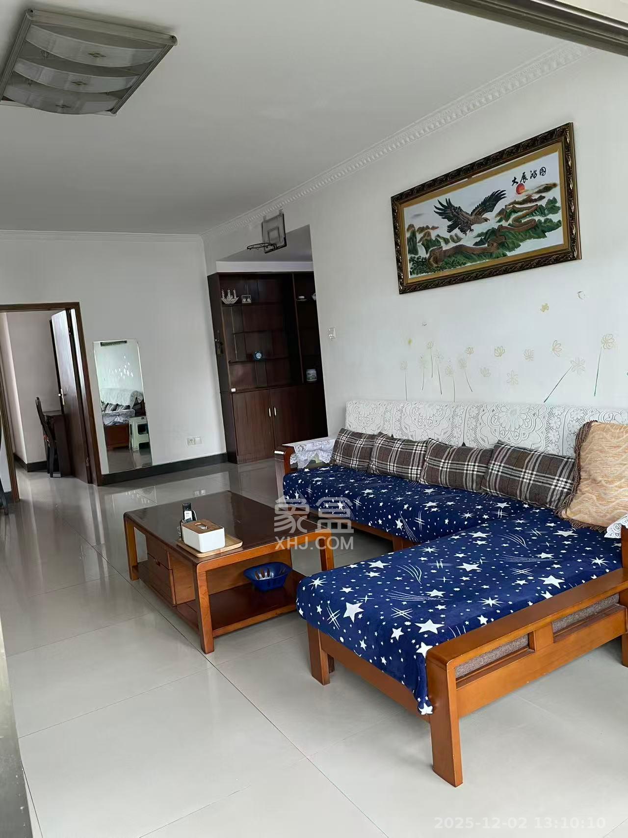 莲湖大厦  3室2厅2卫    3500.0元/月