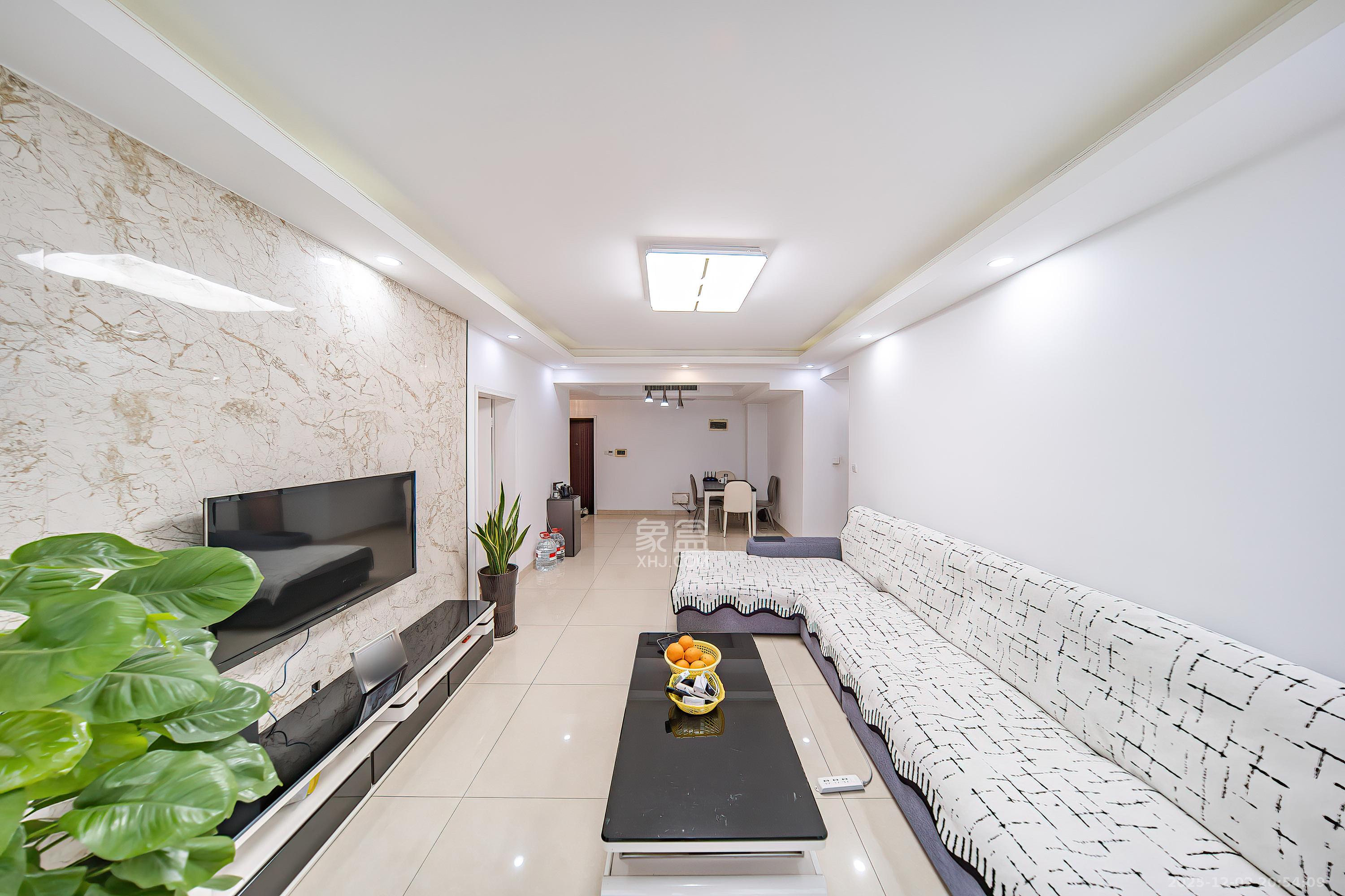 公园9号 3室2厅2卫 195.0万 公园9号 3室2厅2卫 195.0万客厅