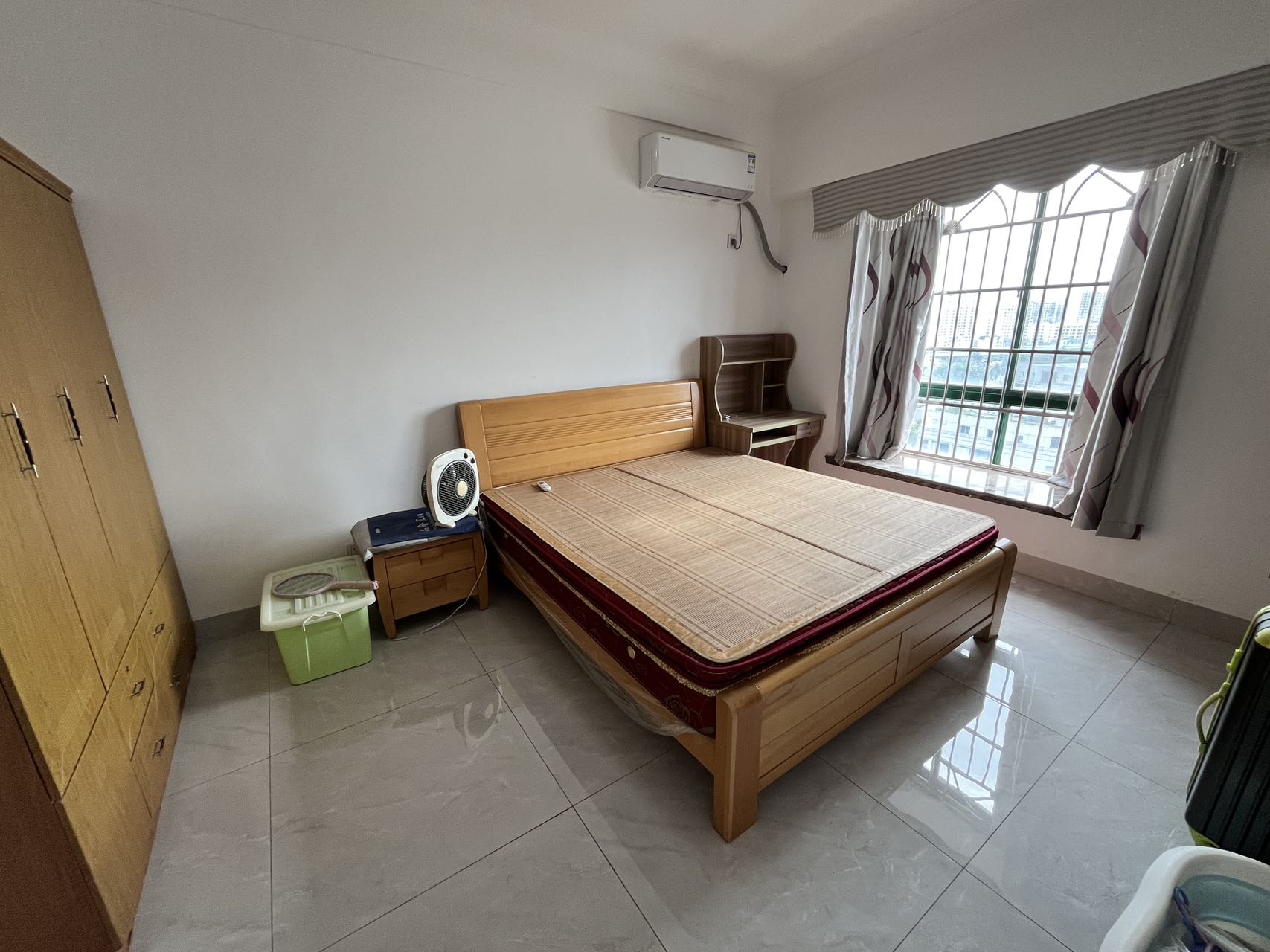 星华商厦  3室2厅2卫    3200.0元/月室内图