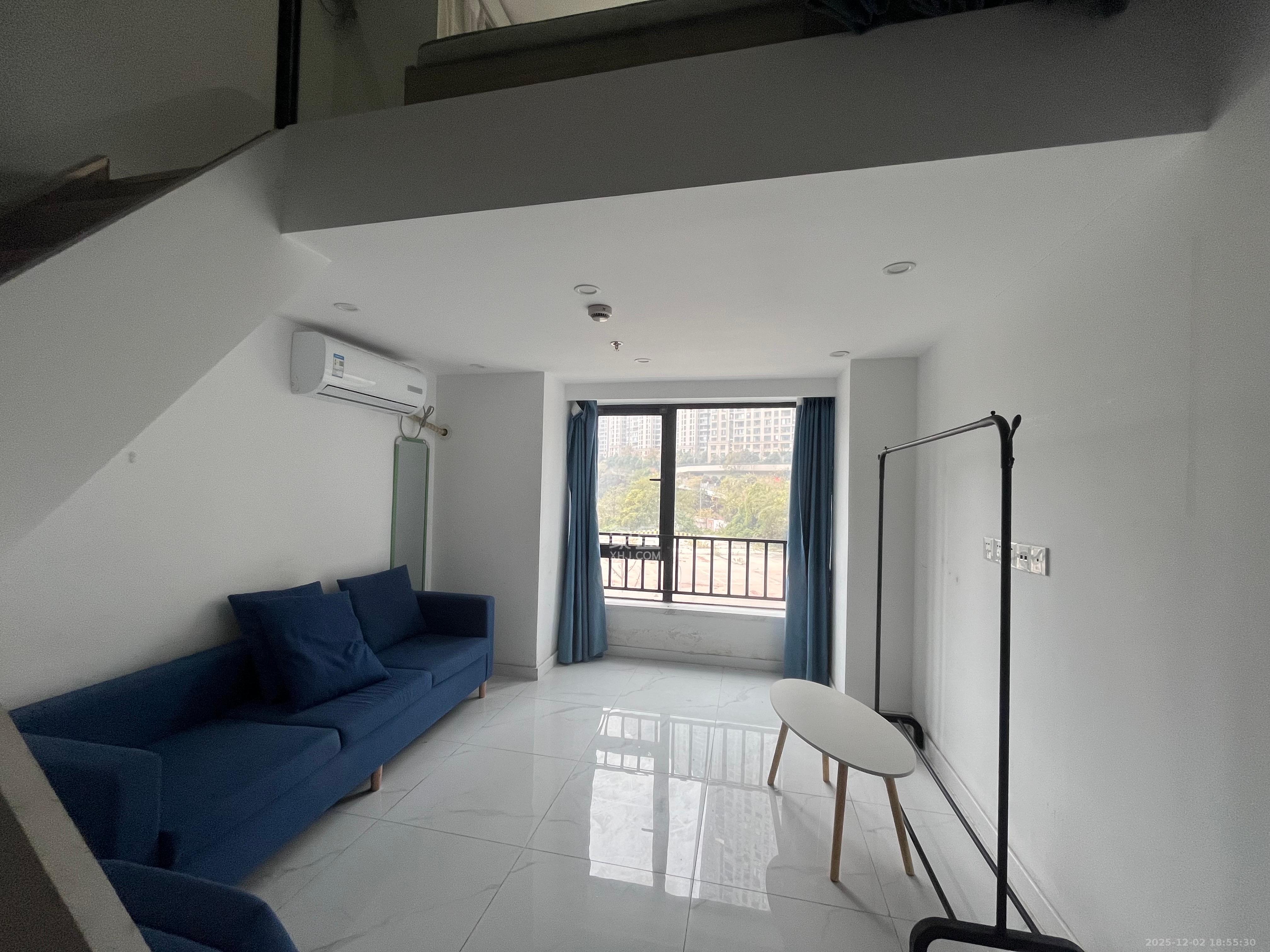 卓越江岸  1室0厅0卫    2000.0元/月