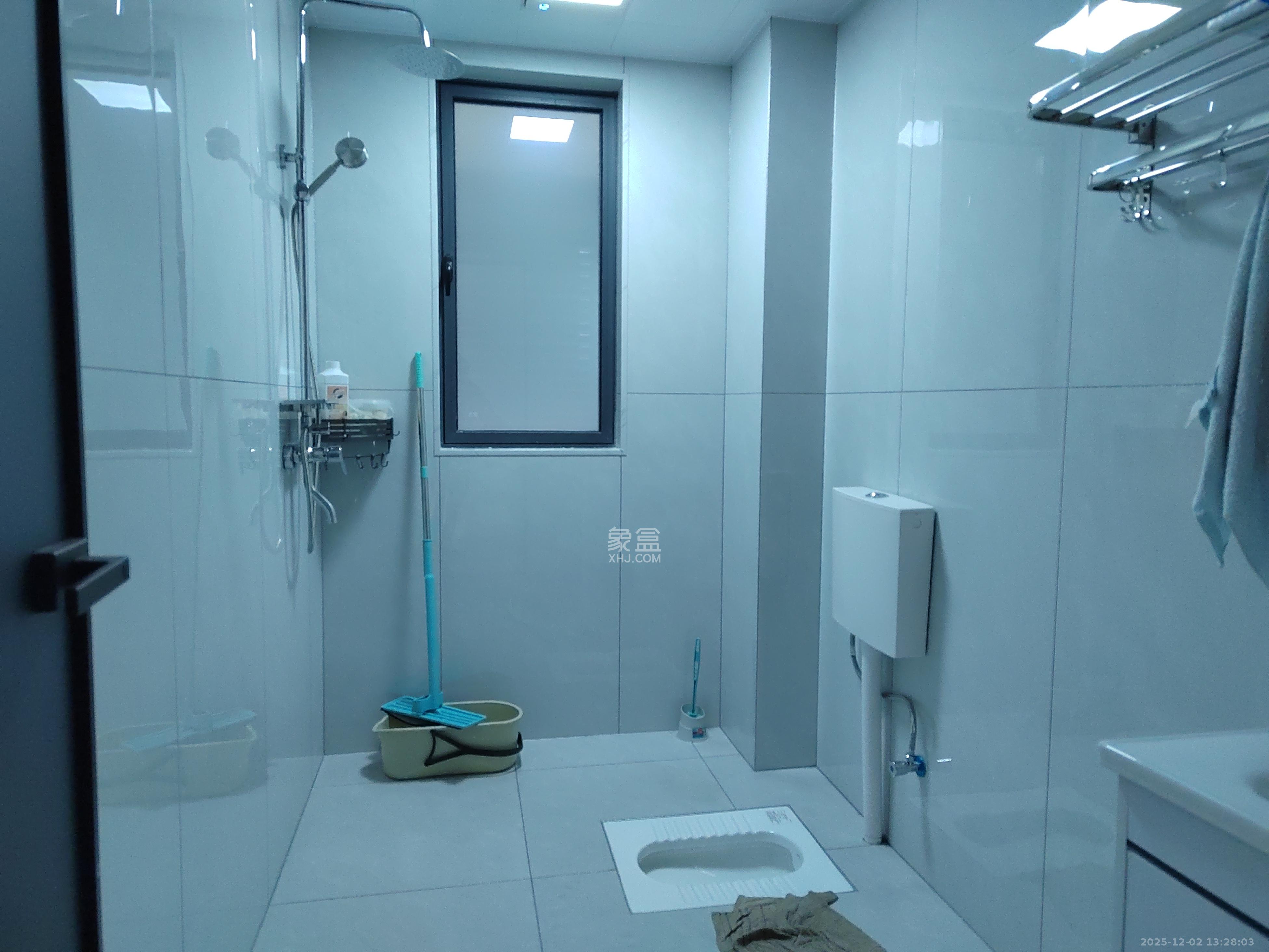 中建钰和城CL区  4室2厅2卫    4300.0元/月室内图