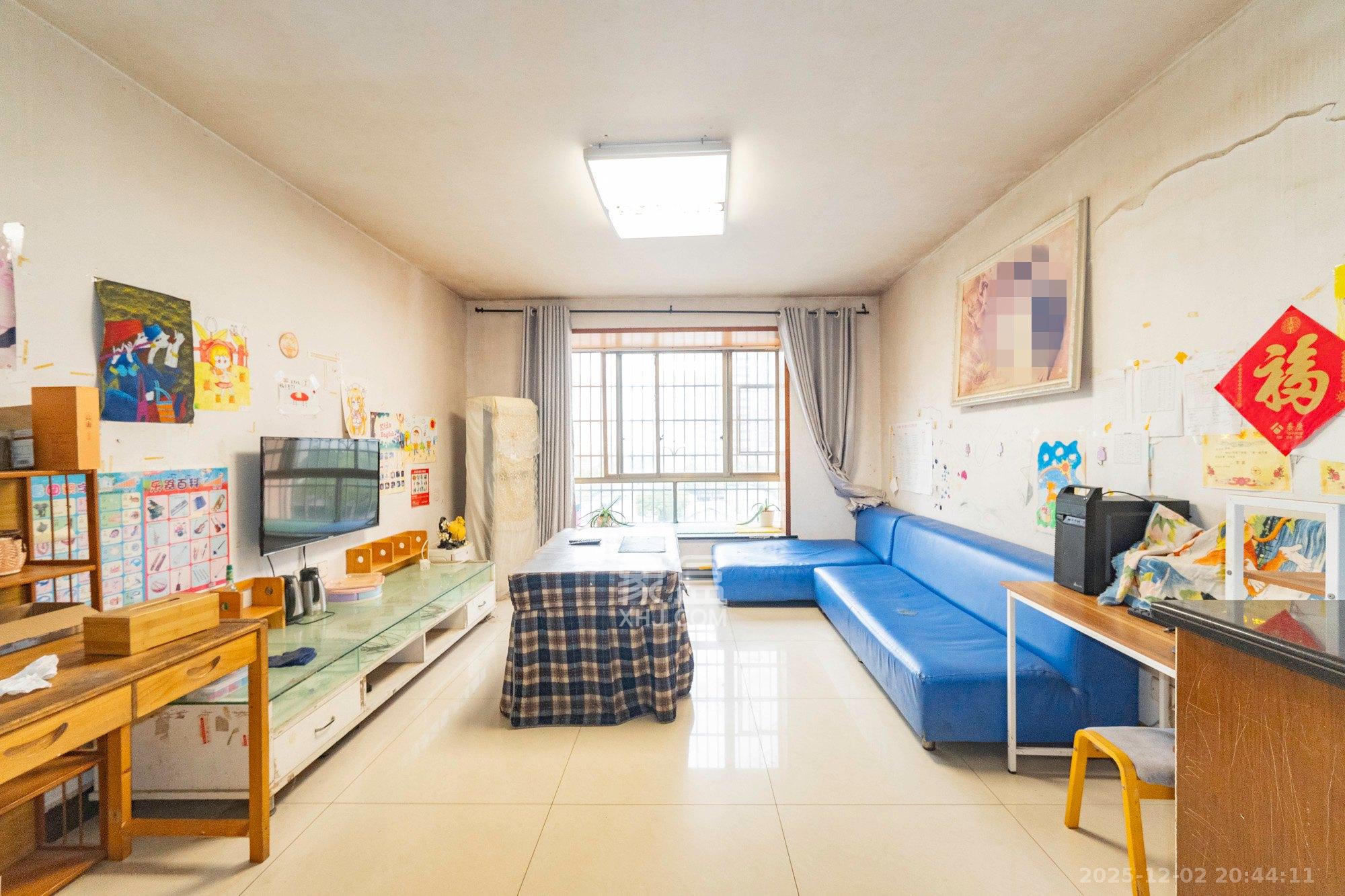 阳光丽景 3室2厅2卫 59.8万 阳光丽景 3室2厅2卫 59.8万客厅