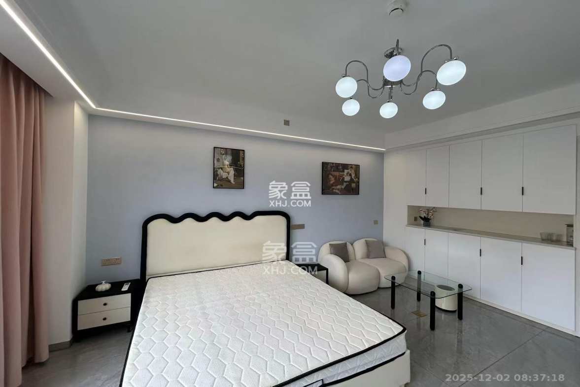 保利香槟国际 1室1厅1卫 1700.0元/月 保利香槟国际 1室1厅1卫 1700.0元/月室内图