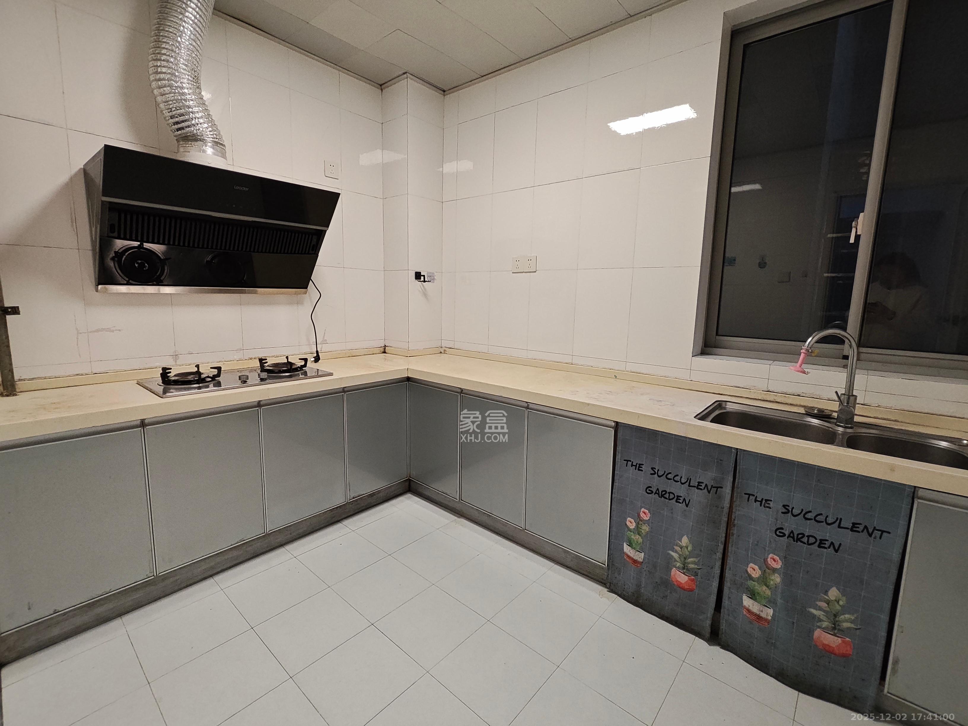 富景园  3室2厅1卫    2400.0元/月室内图