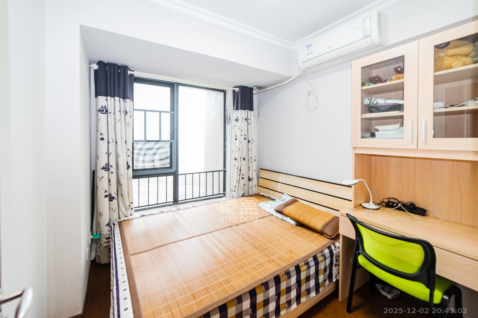 万科城 3室2厅2卫 70.0万 万科城 3室2厅2卫 70.0万卧室