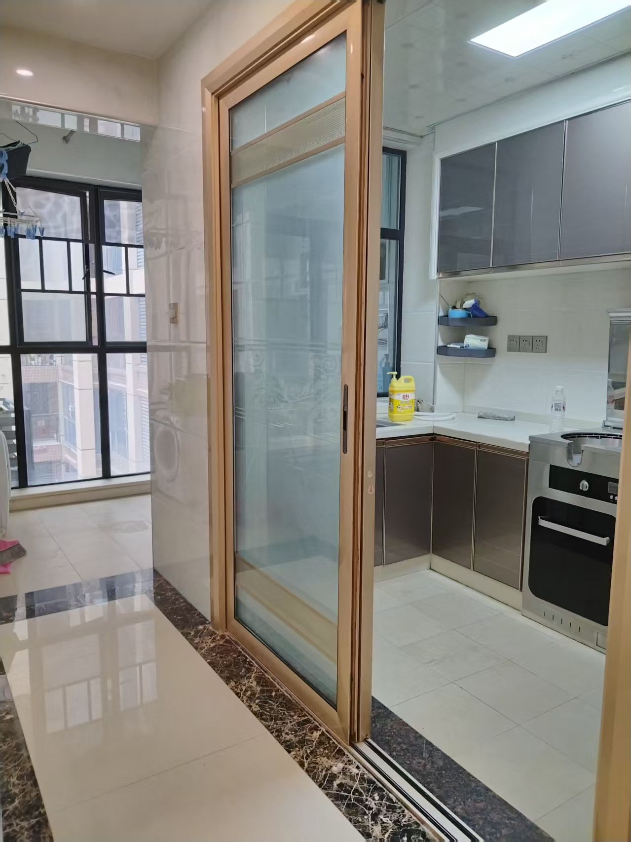 檀香山 1室0厅0卫 62.8万 檀香山 1室0厅0卫 62.8万客厅