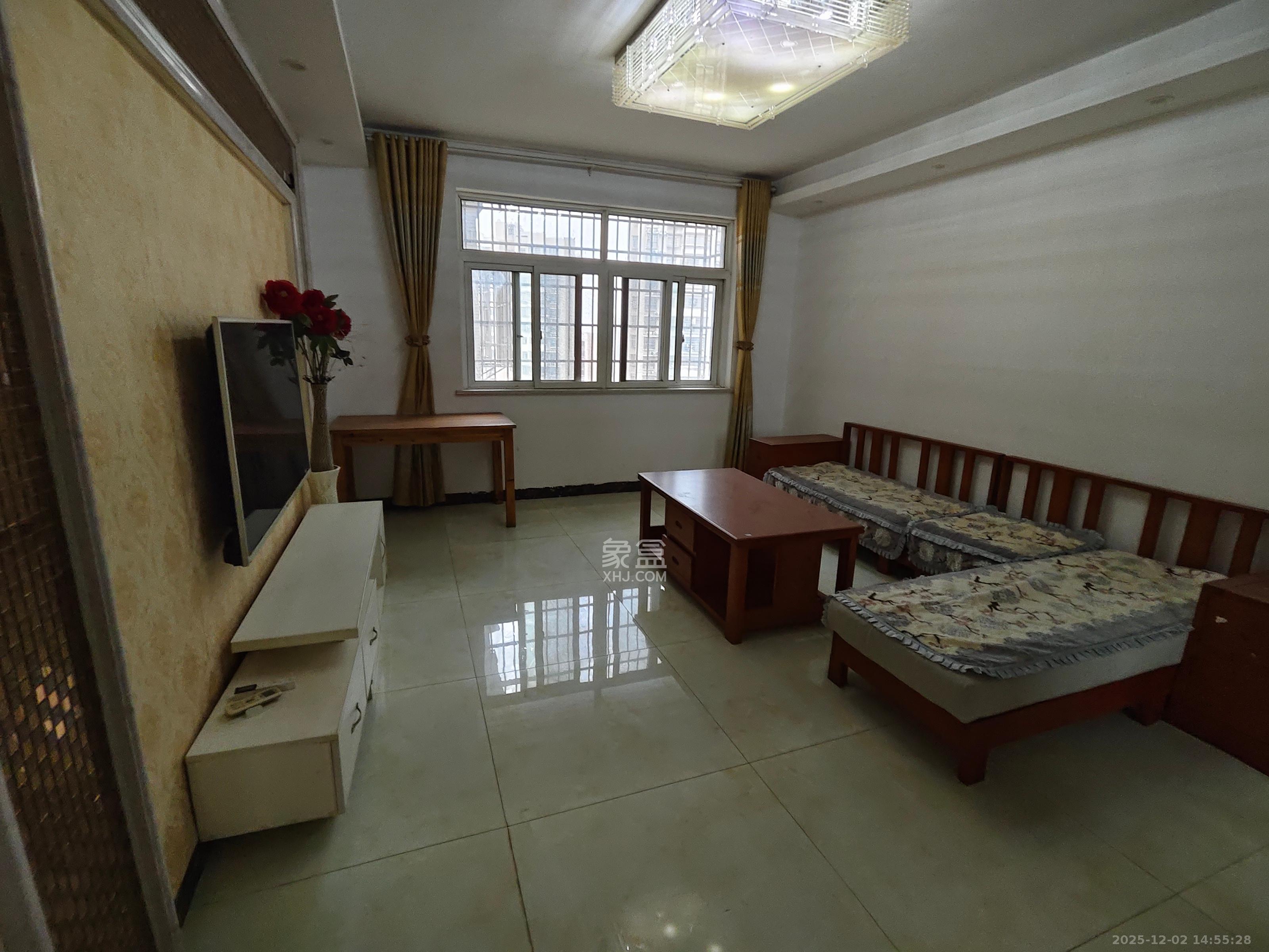 黎郡新宇太和园  3室2厅1卫    2200.0元/月室内图