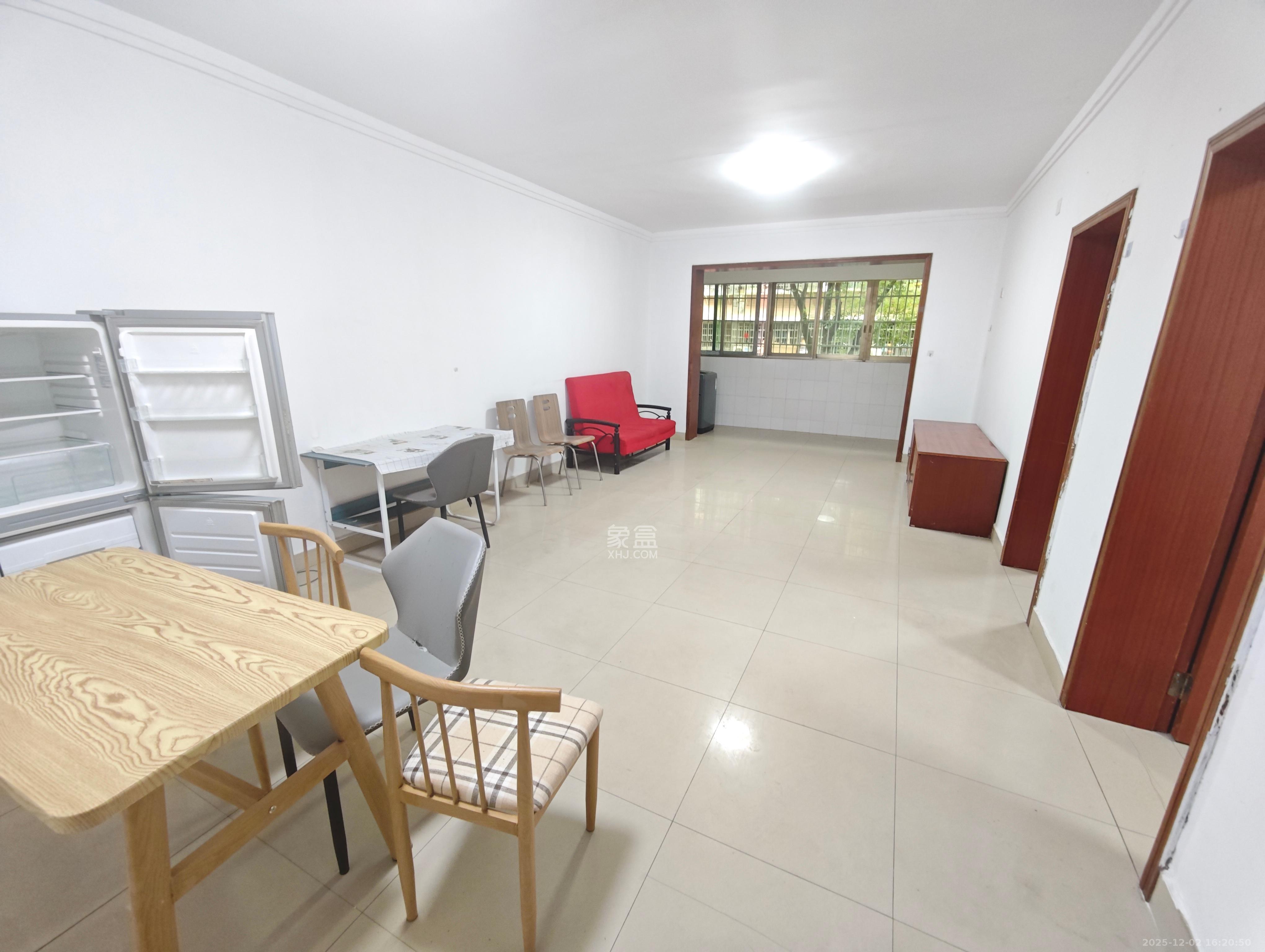 黄泥岭社区 1室0厅0卫 1800.0元/月 黄泥岭社区 1室0厅0卫 1800.0元/月室内图