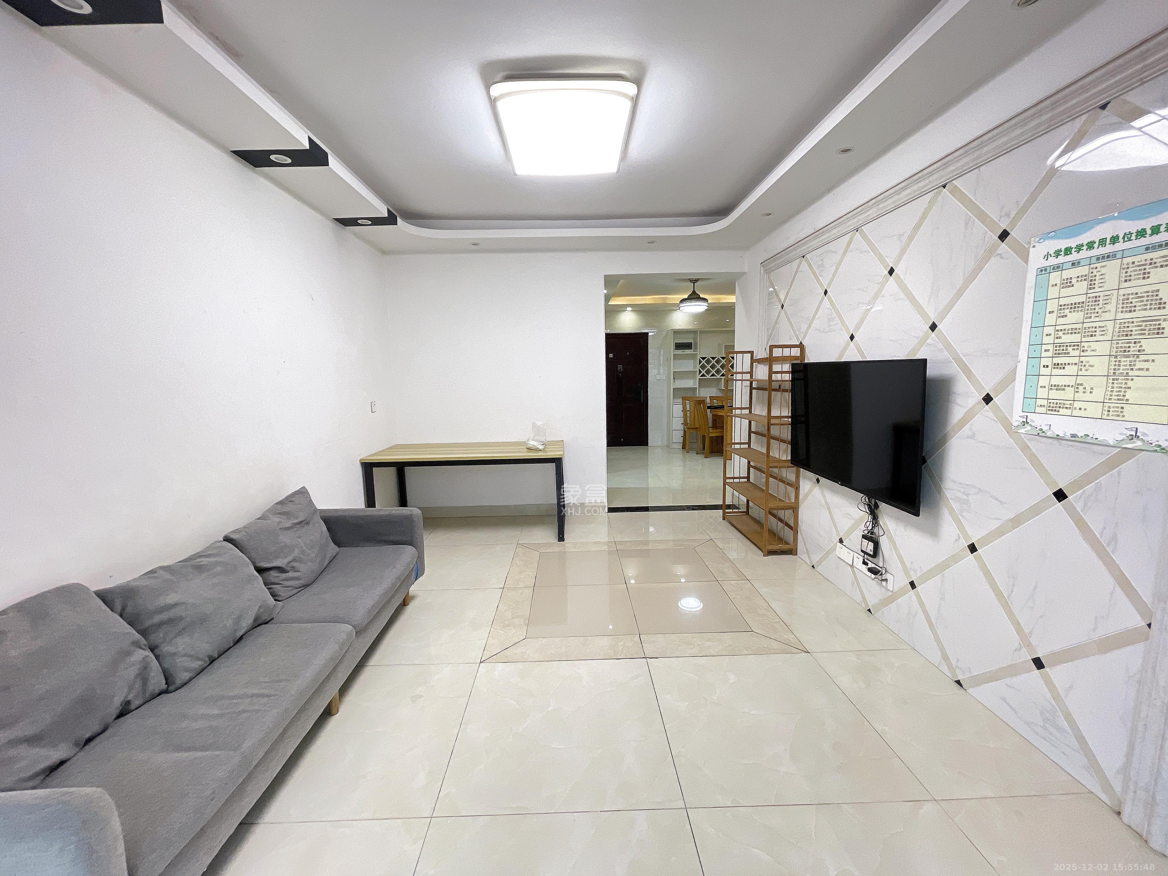 梅溪鑫苑名家  3室2厅1卫    2500.0元/月室内图