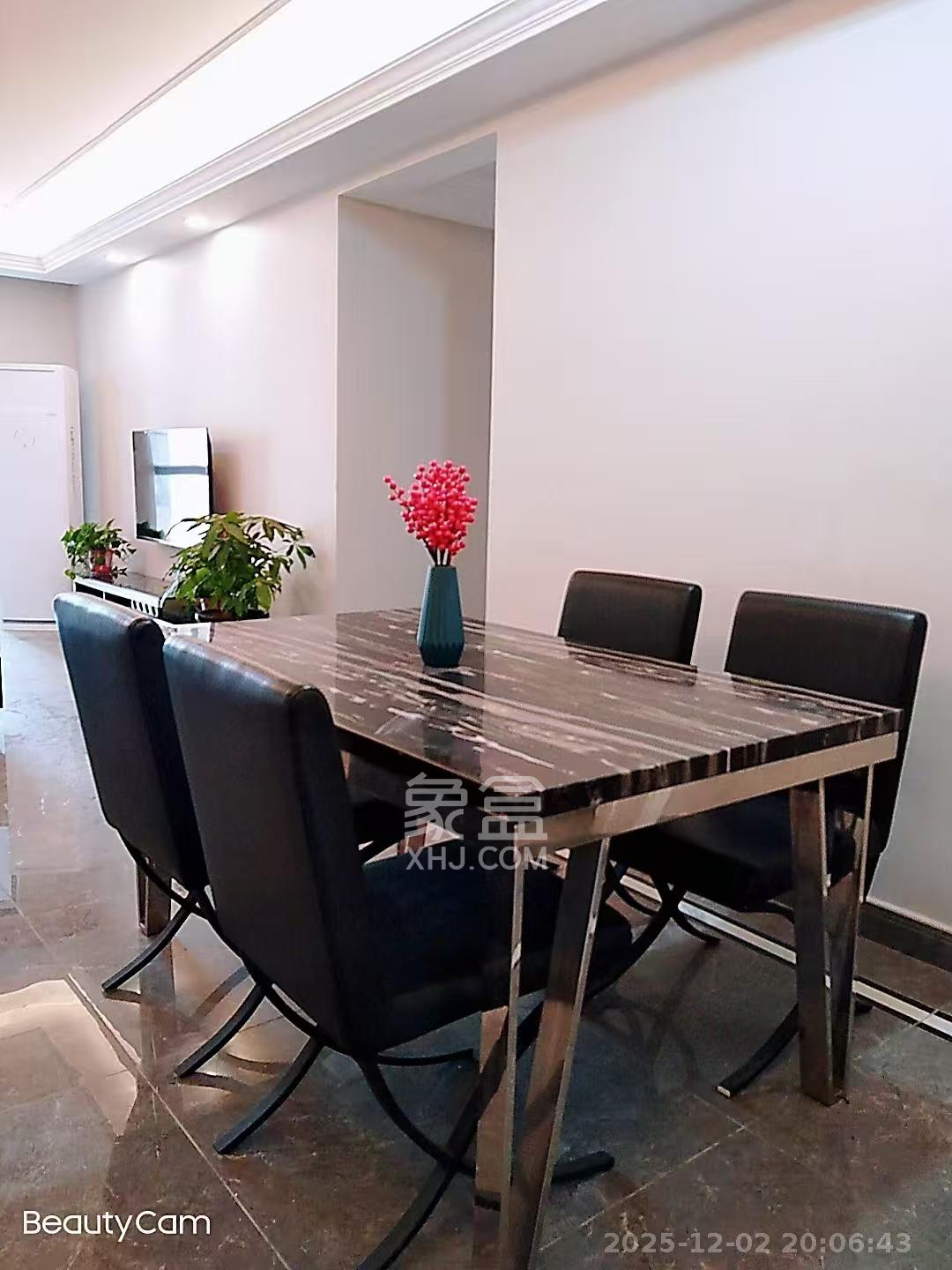 中海珑悦府 3室2厅2卫 2900.0元/月 中海珑悦府 3室2厅2卫 2900.0元/月室内图