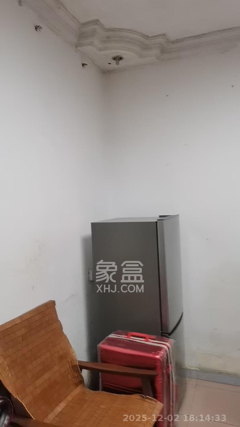 湖南工业贸易学校  2室1厅1卫    1100.0元/月室内图