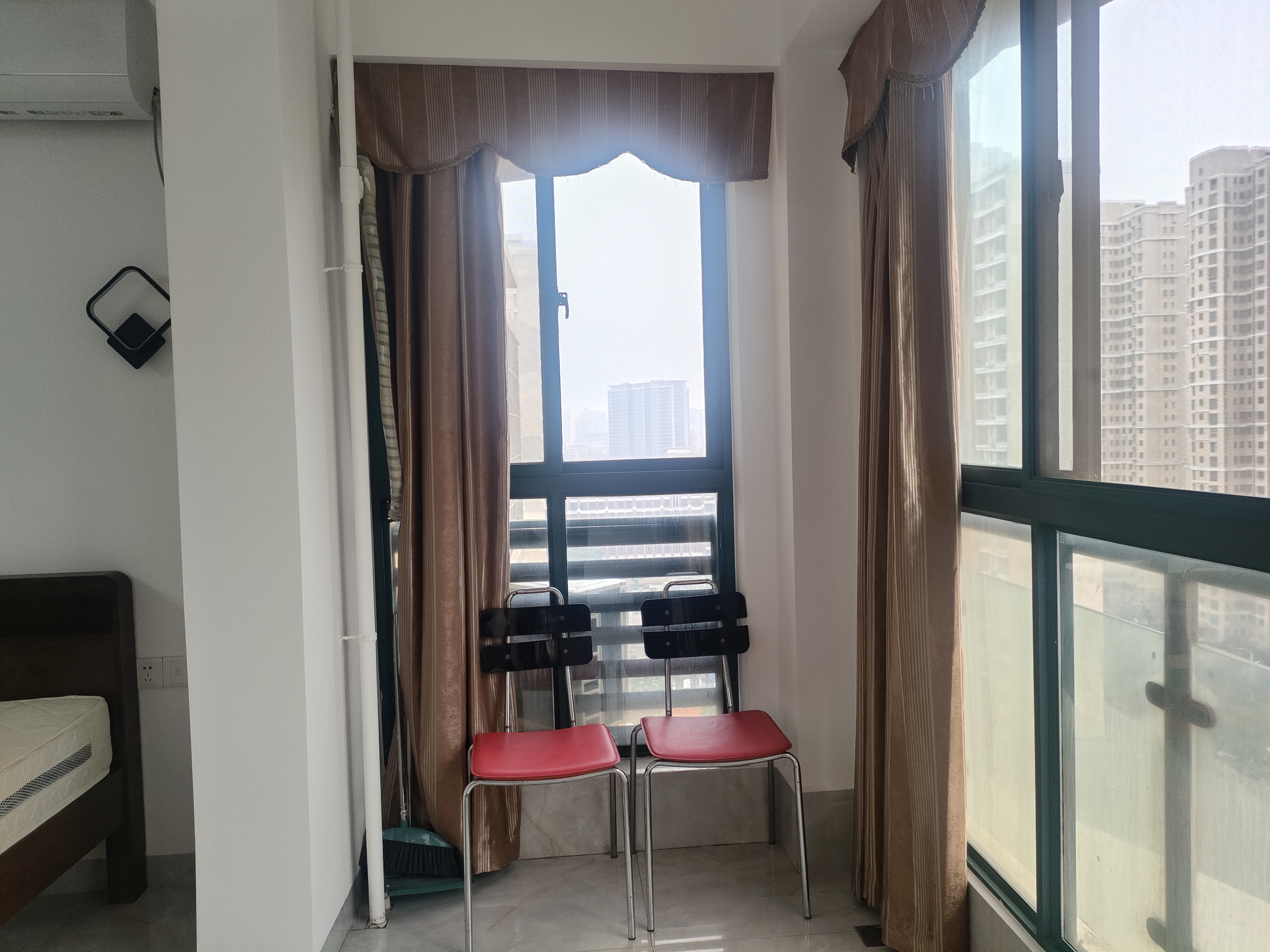 海阔天空-国瑞城二期（雅仕苑）  1室0厅1卫    2300.0元/月室内图