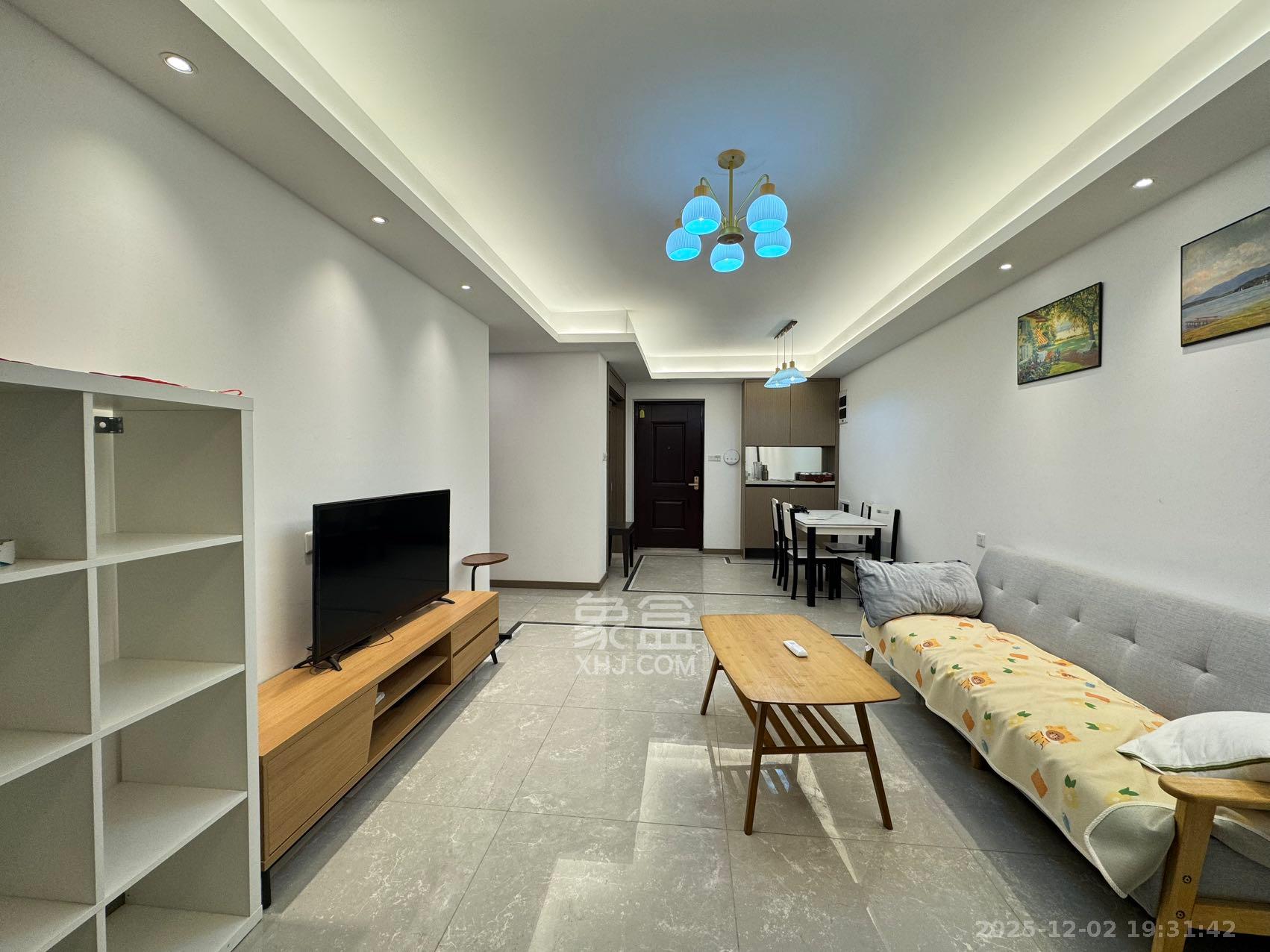 龙湖铂金中心(龙湖春江郦城) 3室2厅2卫 4100.0元/月 龙湖铂金中心(龙湖春江郦城) 3室2厅2卫 4100.0元/月室内图