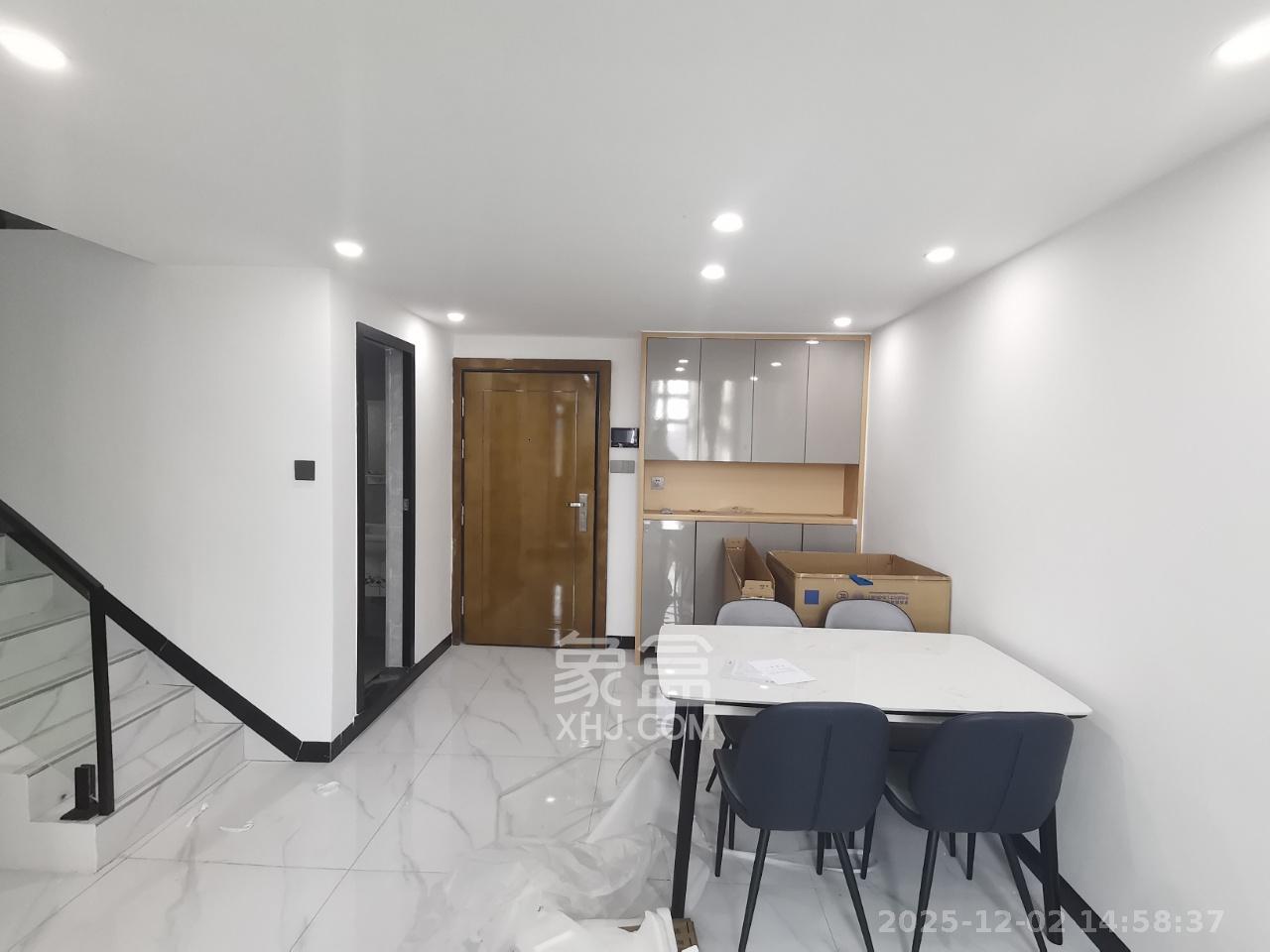 恒大上林苑 2室1厅1卫 2000.0元/月 恒大上林苑 2室1厅1卫 2000.0元/月室内图