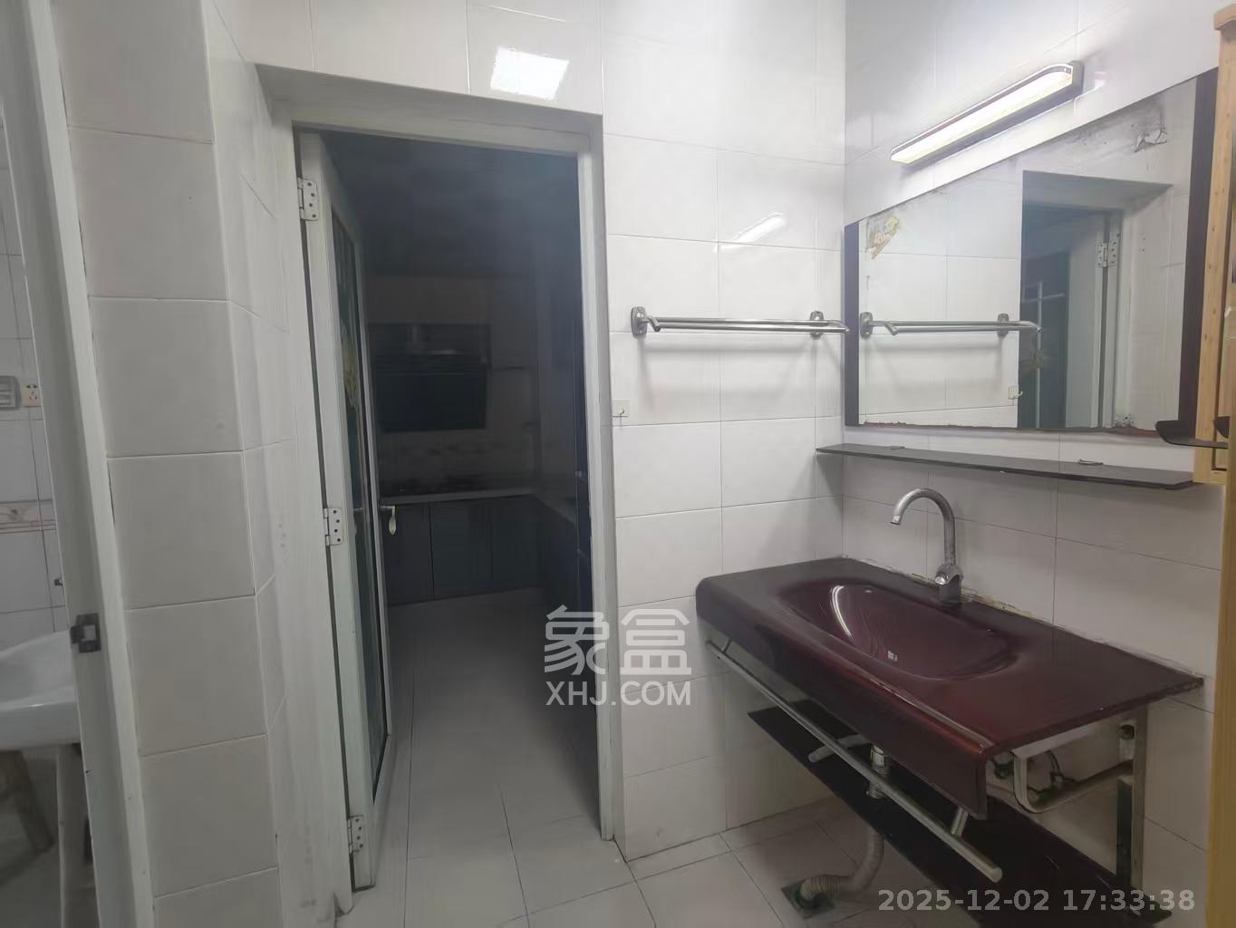 金地华园  1室2厅1卫    2300.0元/月室内图