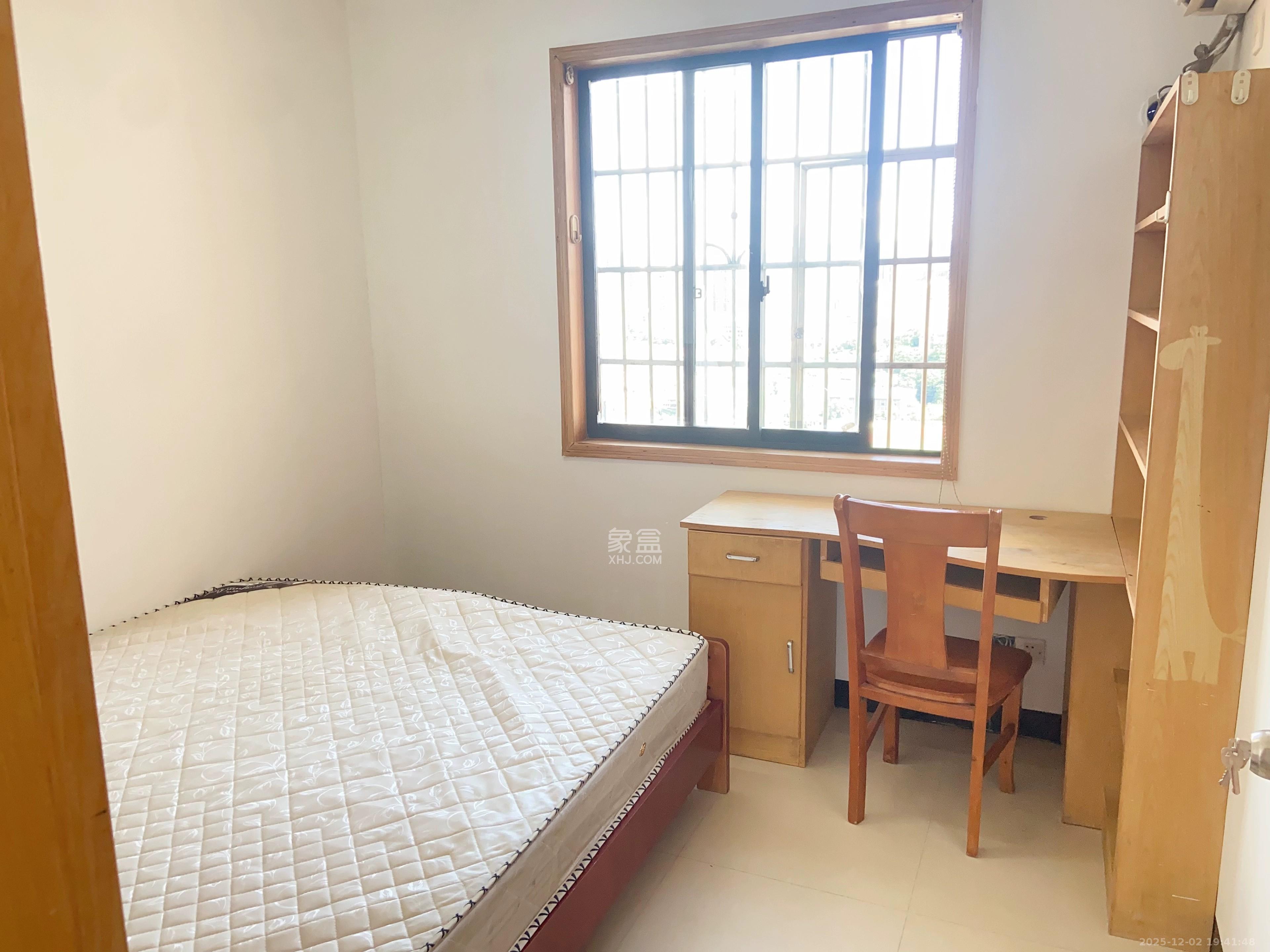 诚兴园 2室1厅1卫 1600.0元/月 诚兴园 2室1厅1卫 1600.0元/月室内图