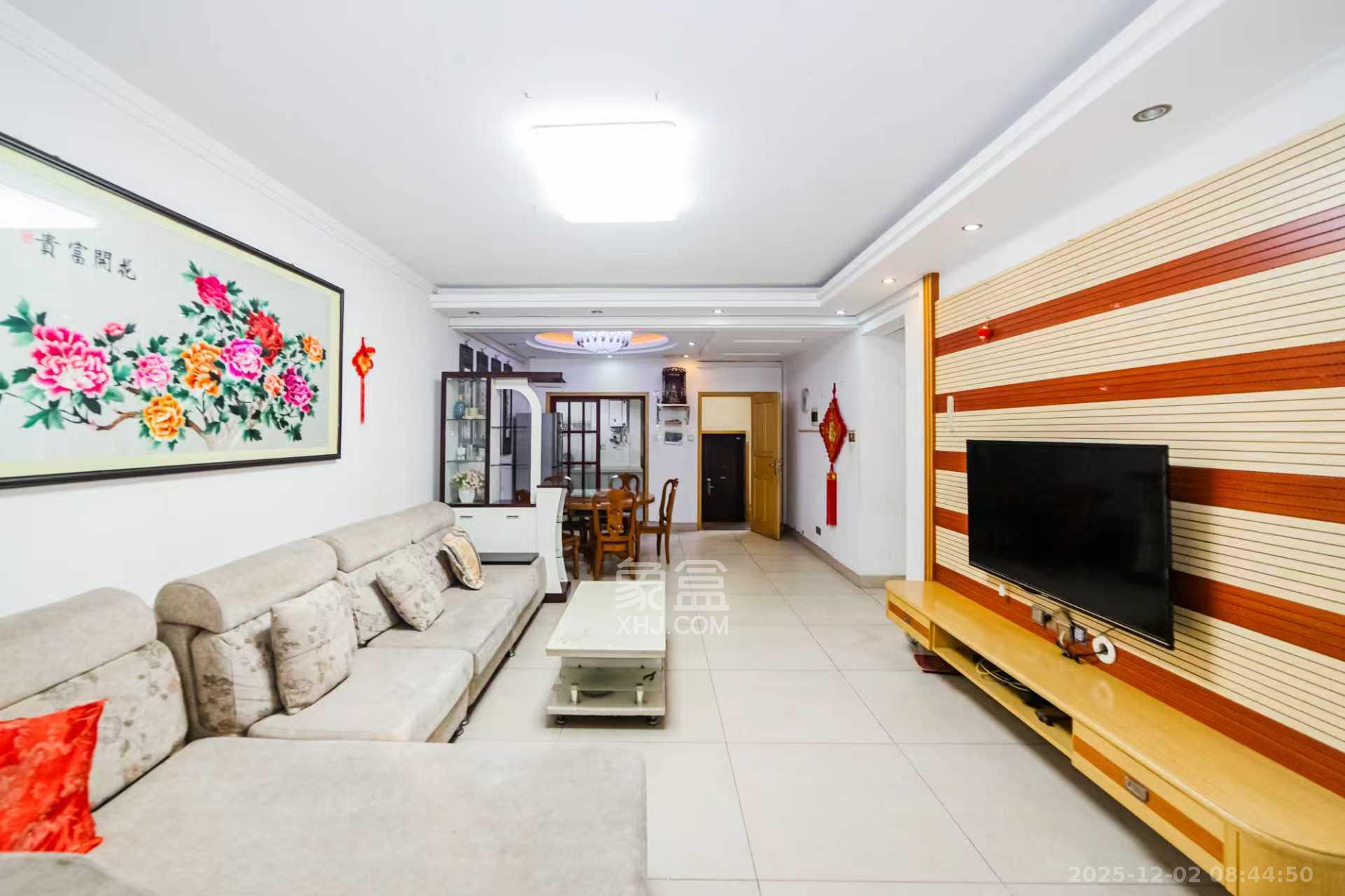 滨江君悦香邸 3室2厅2卫 3200.0元/月 滨江君悦香邸 3室2厅2卫 3200.0元/月室内图