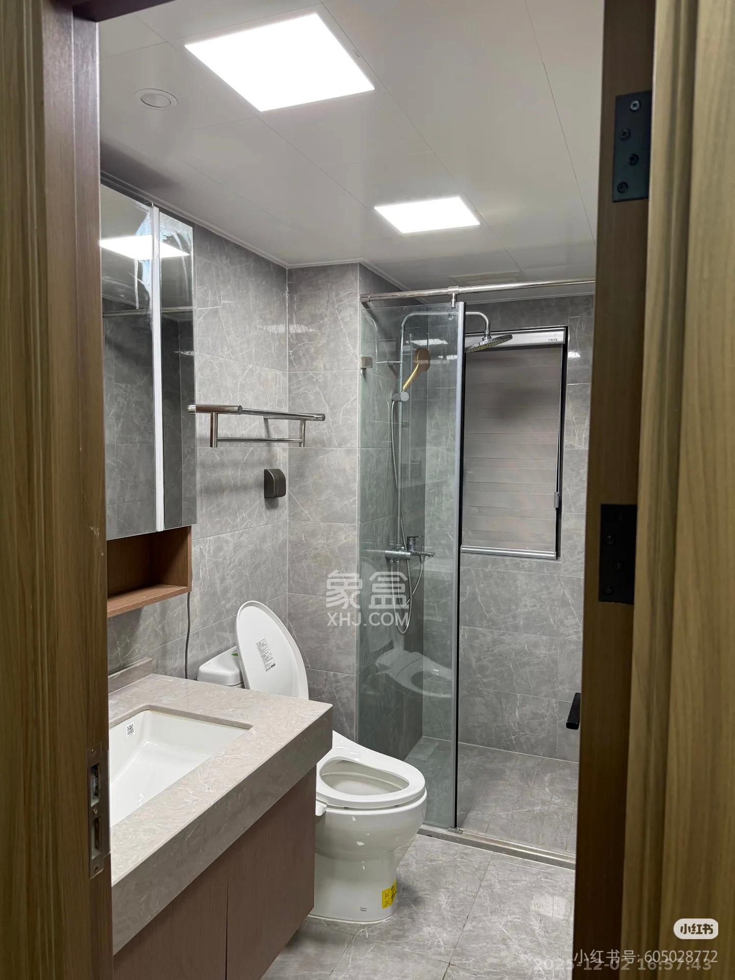 卓越洋湖晴翠  3室2厅2卫    3500.0元/月室内图