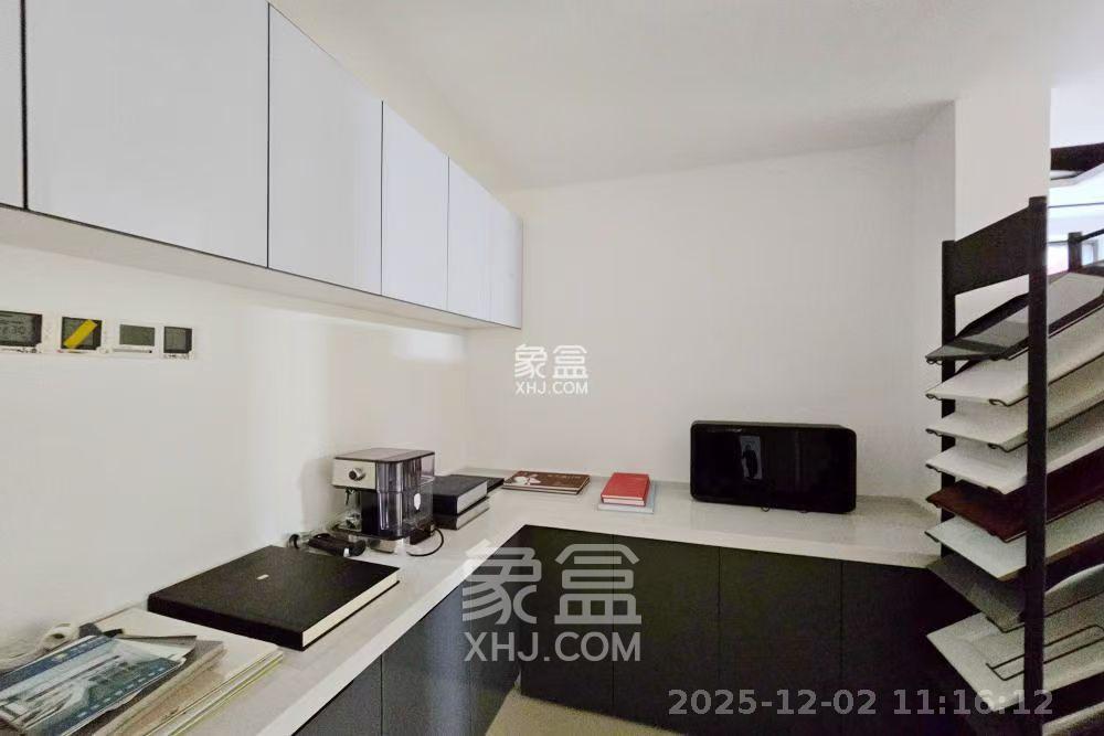 华晨国际公馆  3室2厅1卫    5000.0元/月室内图