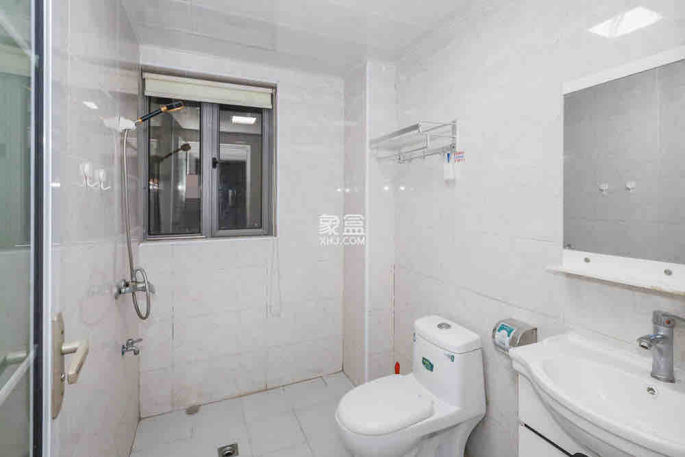 八方小区C区  1室2厅2卫    3800.0元/月户型图