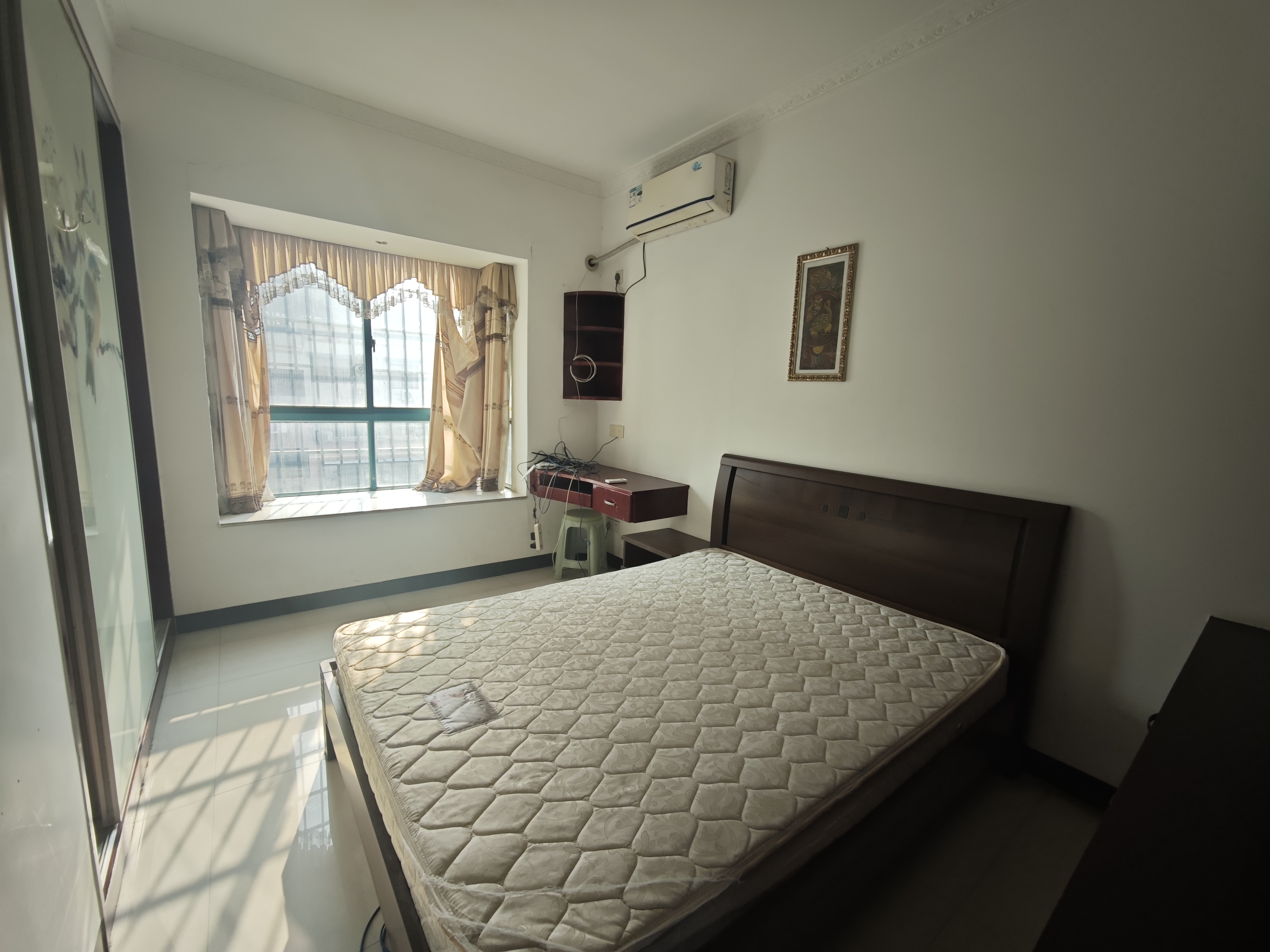 凯旋豪庭 4室2厅2卫 1500.0元/月 凯旋豪庭 4室2厅2卫 1500.0元/月室内图