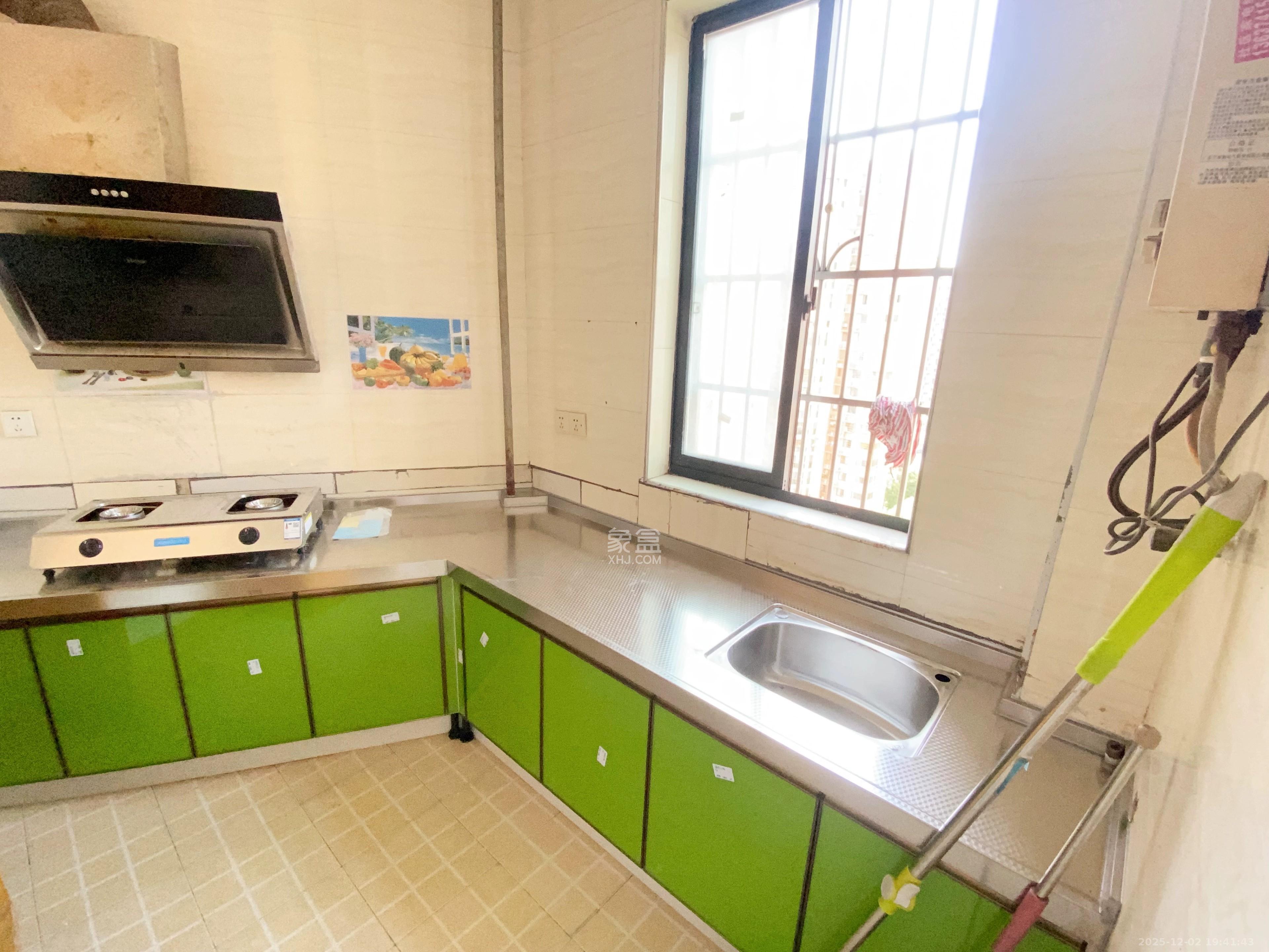 诚兴园  2室1厅1卫    1600.0元/月室内图