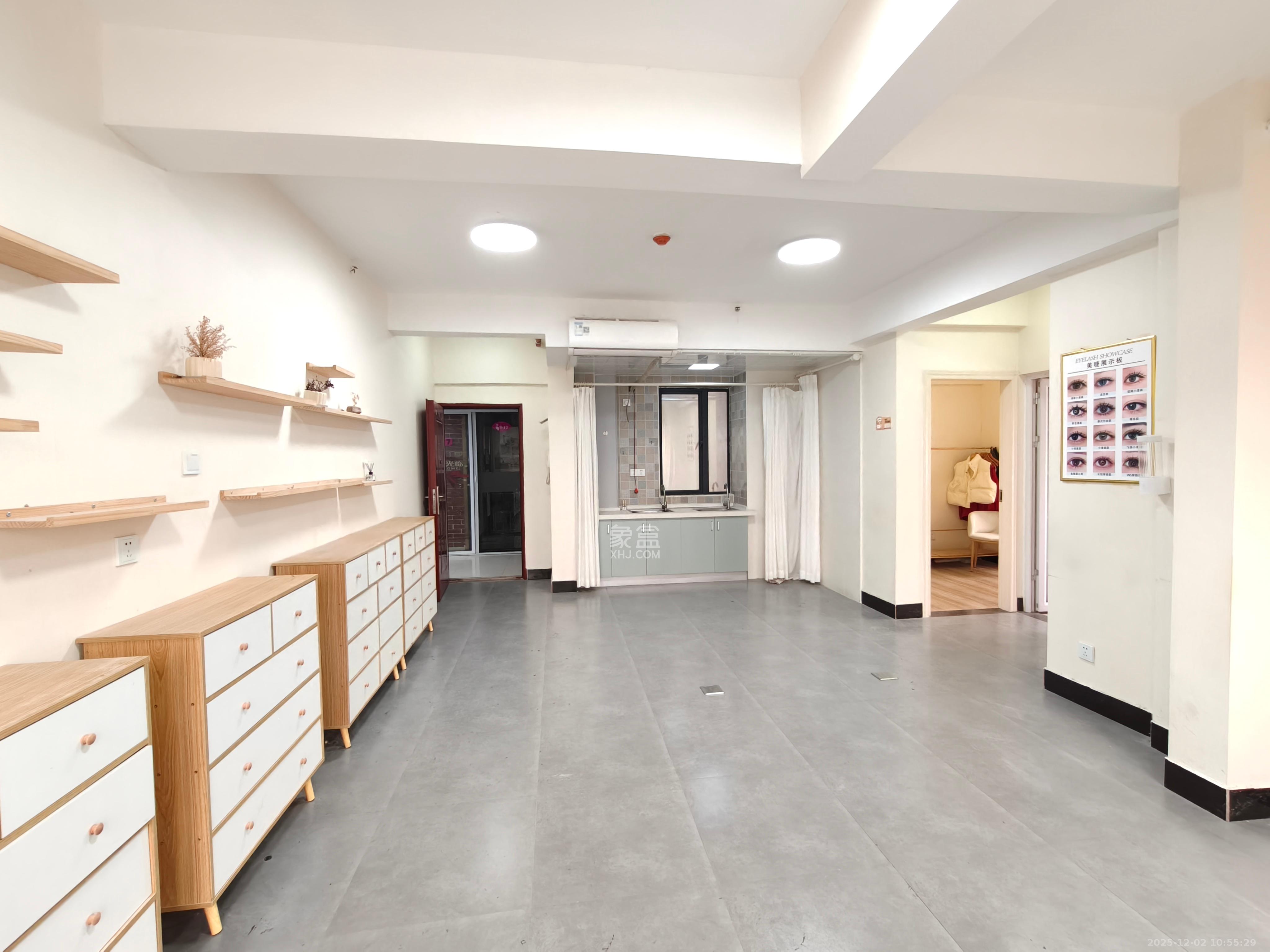 宽寓大厦   68.74㎡      3300.0元/月室内图