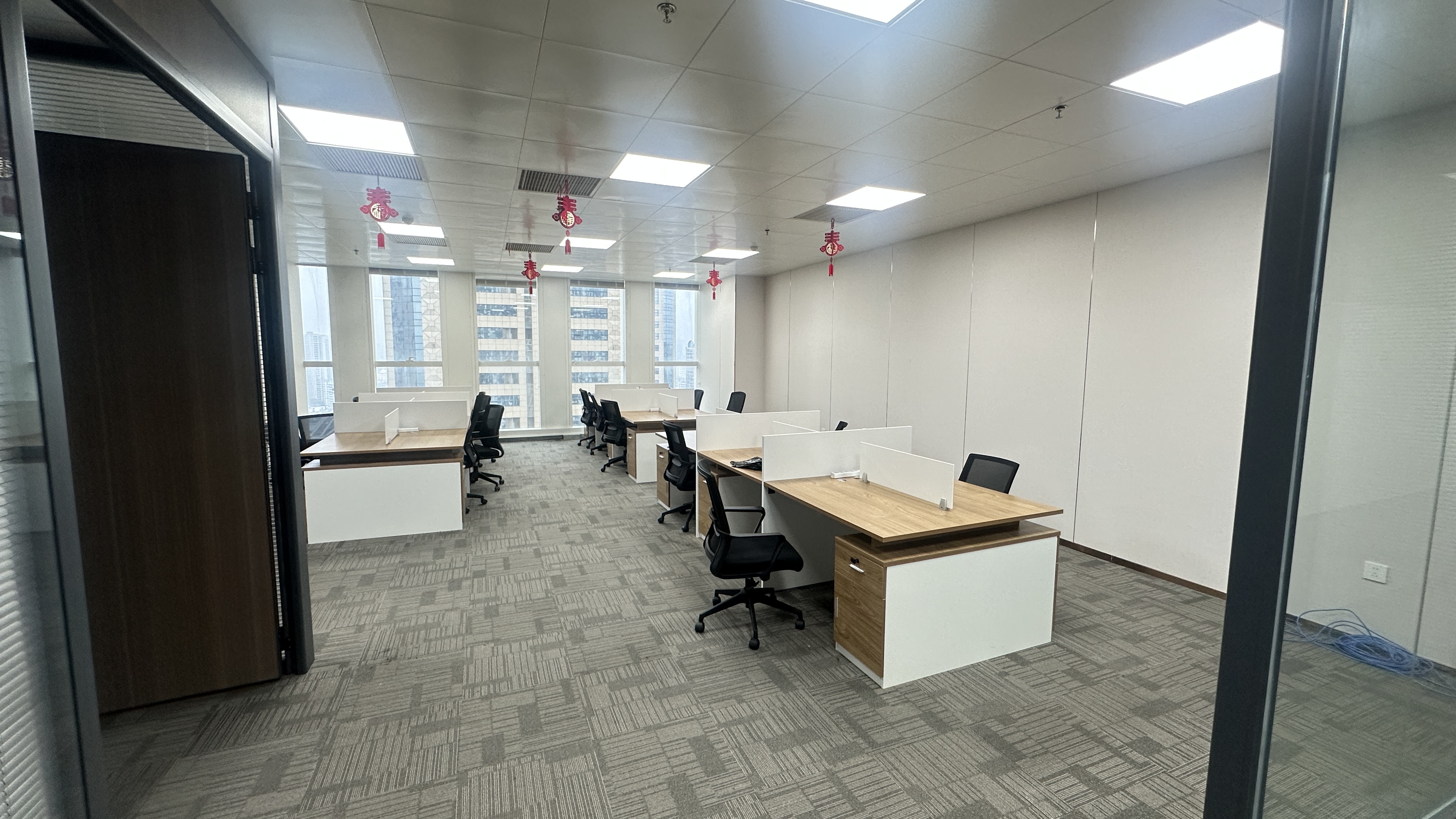 海南大厦   308.6㎡      15000.0元/月