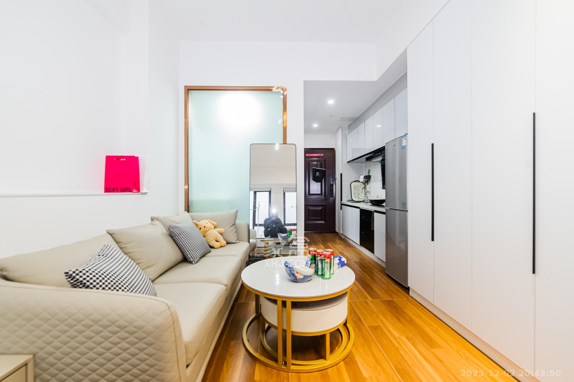 润和国际广场  1室1厅1卫    30.8万客厅