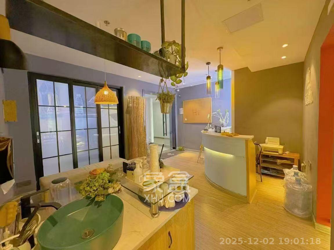 宇成朝阳广场  1室1厅1卫    4500.0元/月