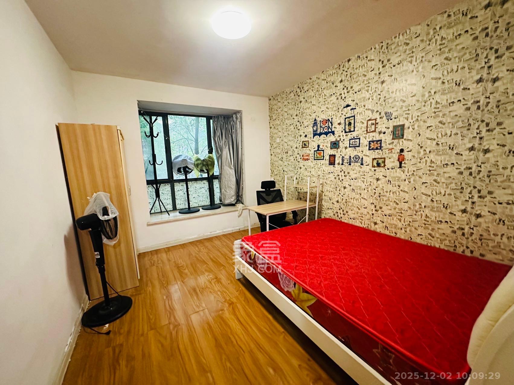 西子花苑 1室2厅1卫 2800.0元/月 西子花苑 1室2厅1卫 2800.0元/月室内图