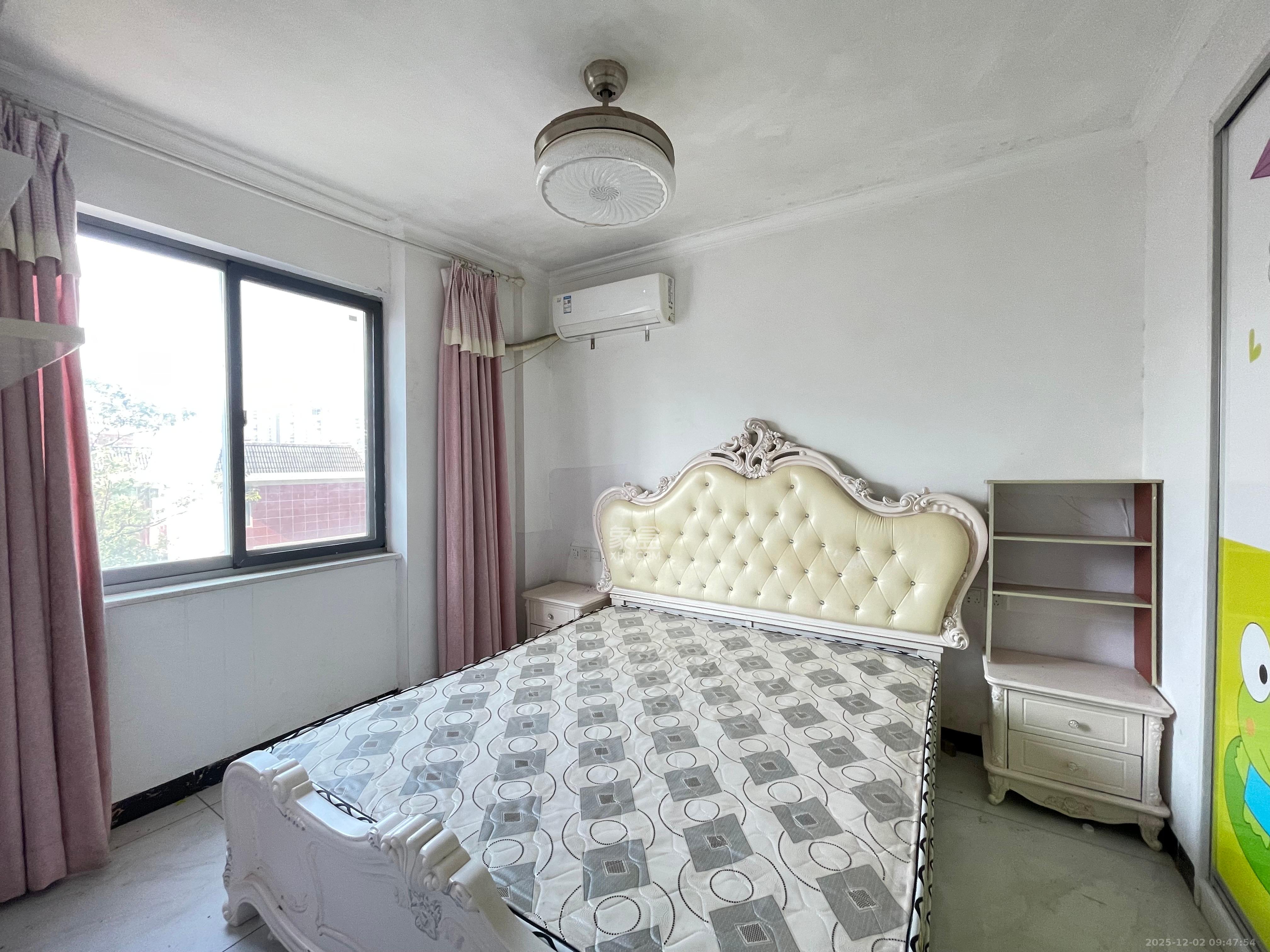 汇景豪庭  1室1厅1卫    2500.0元/月室内图