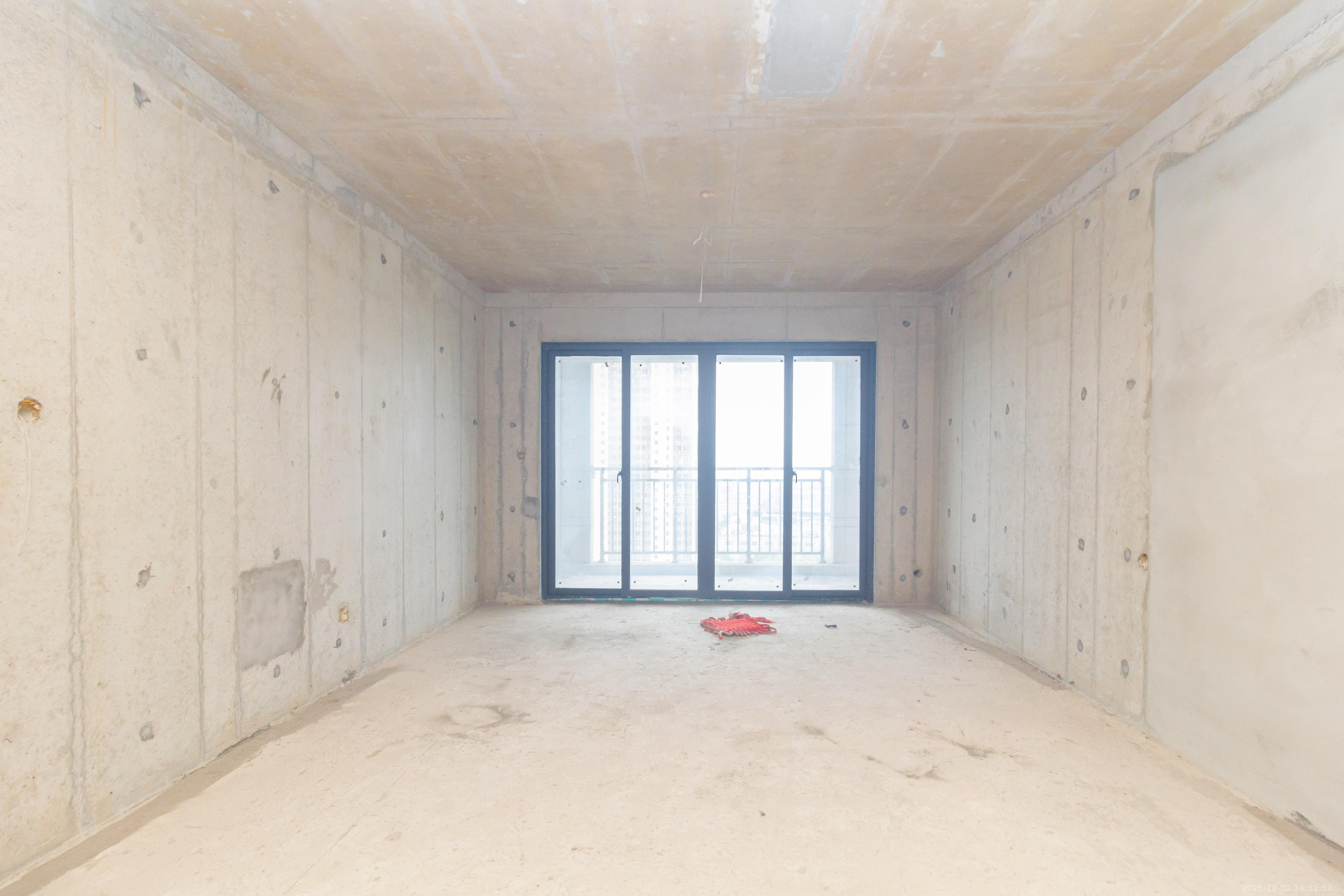 映悦星府  4室2厅2卫    74.0万