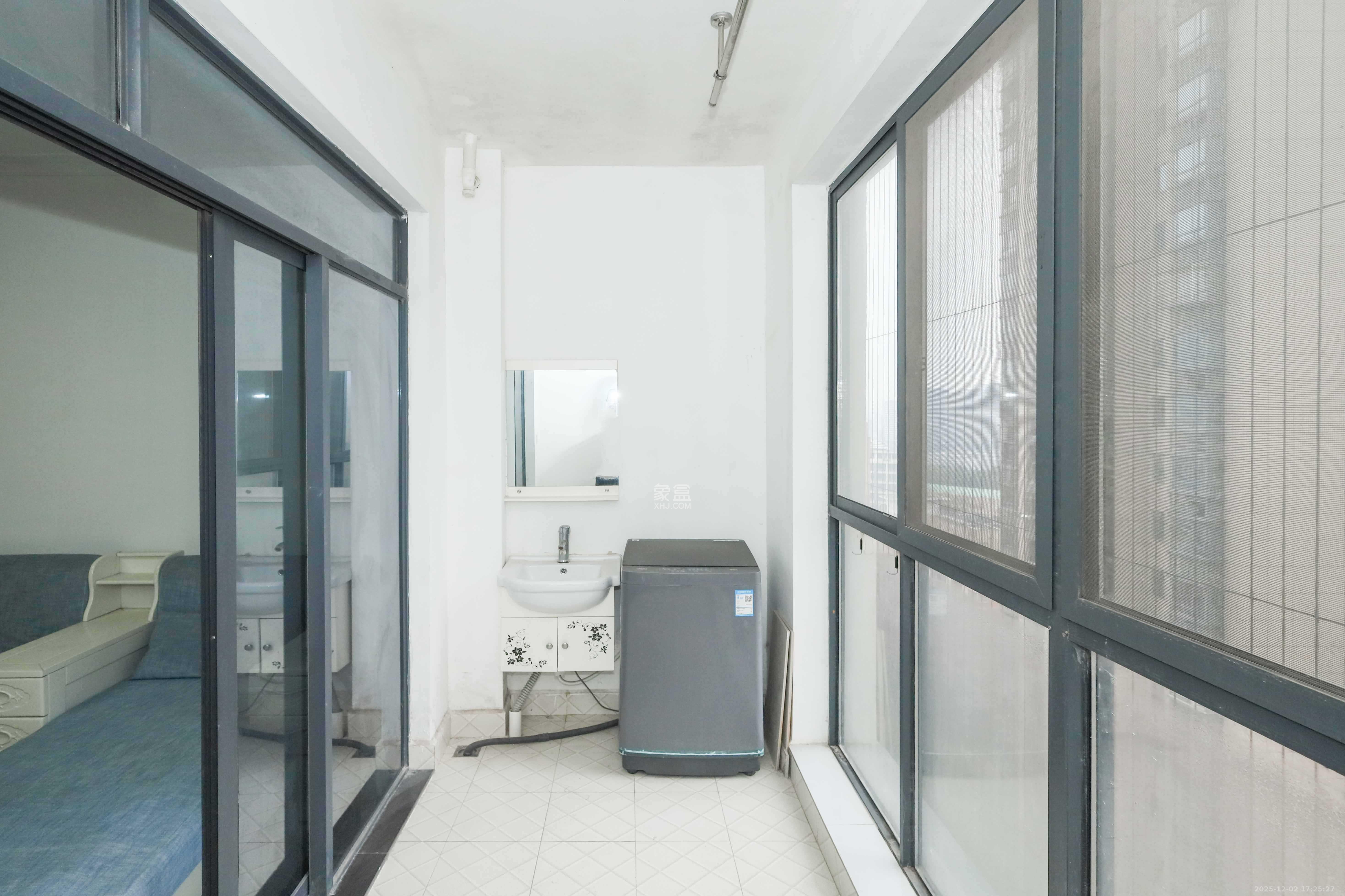 润芳园 4室2厅2卫 110.0万 润芳园 4室2厅2卫 110.0万阳台