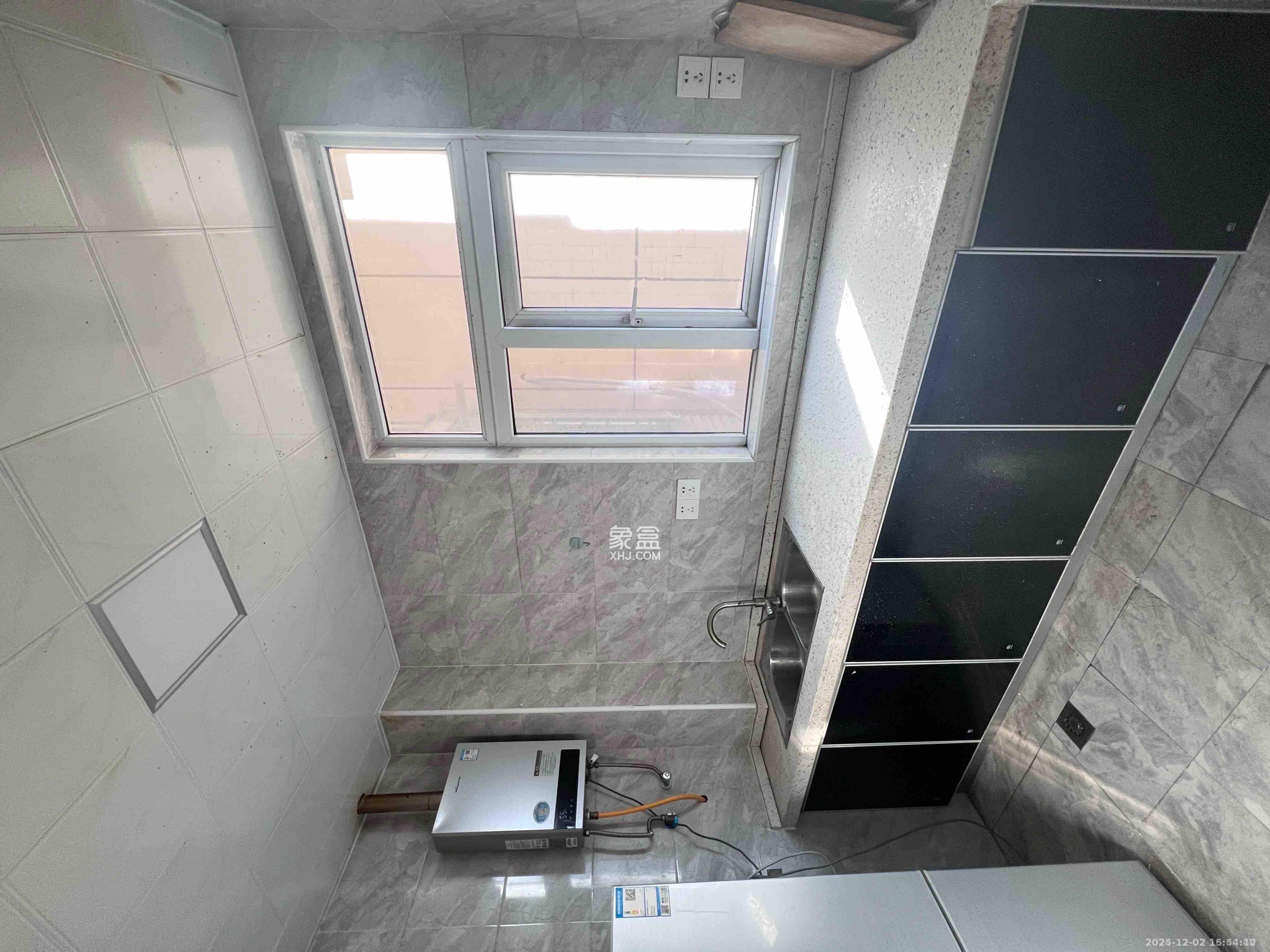 和悦城(蟠龙景苑)  3室2厅2卫    1700.0元/月室内图