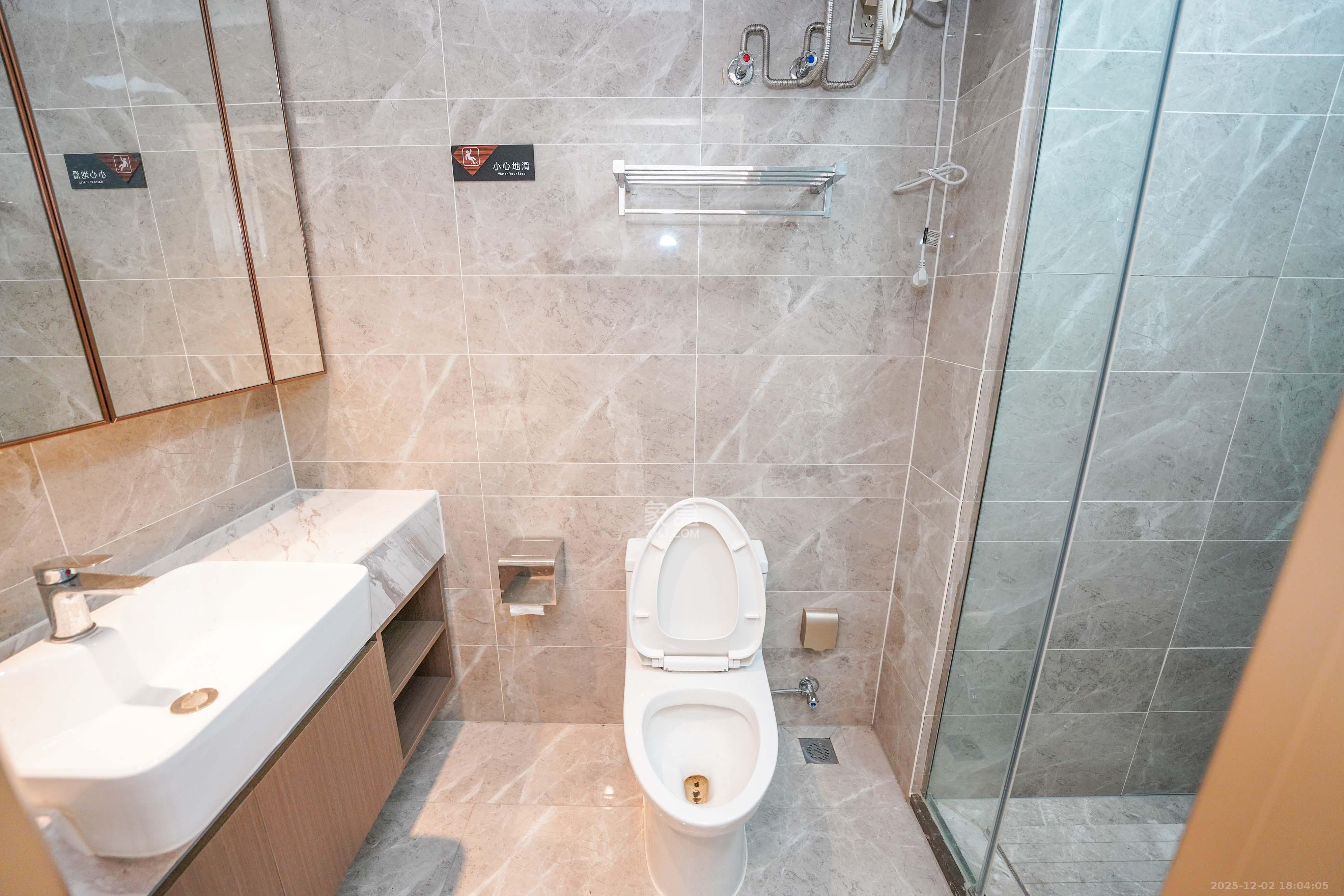 福天藏郡院子  1室1厅1卫    25.0万卫生间