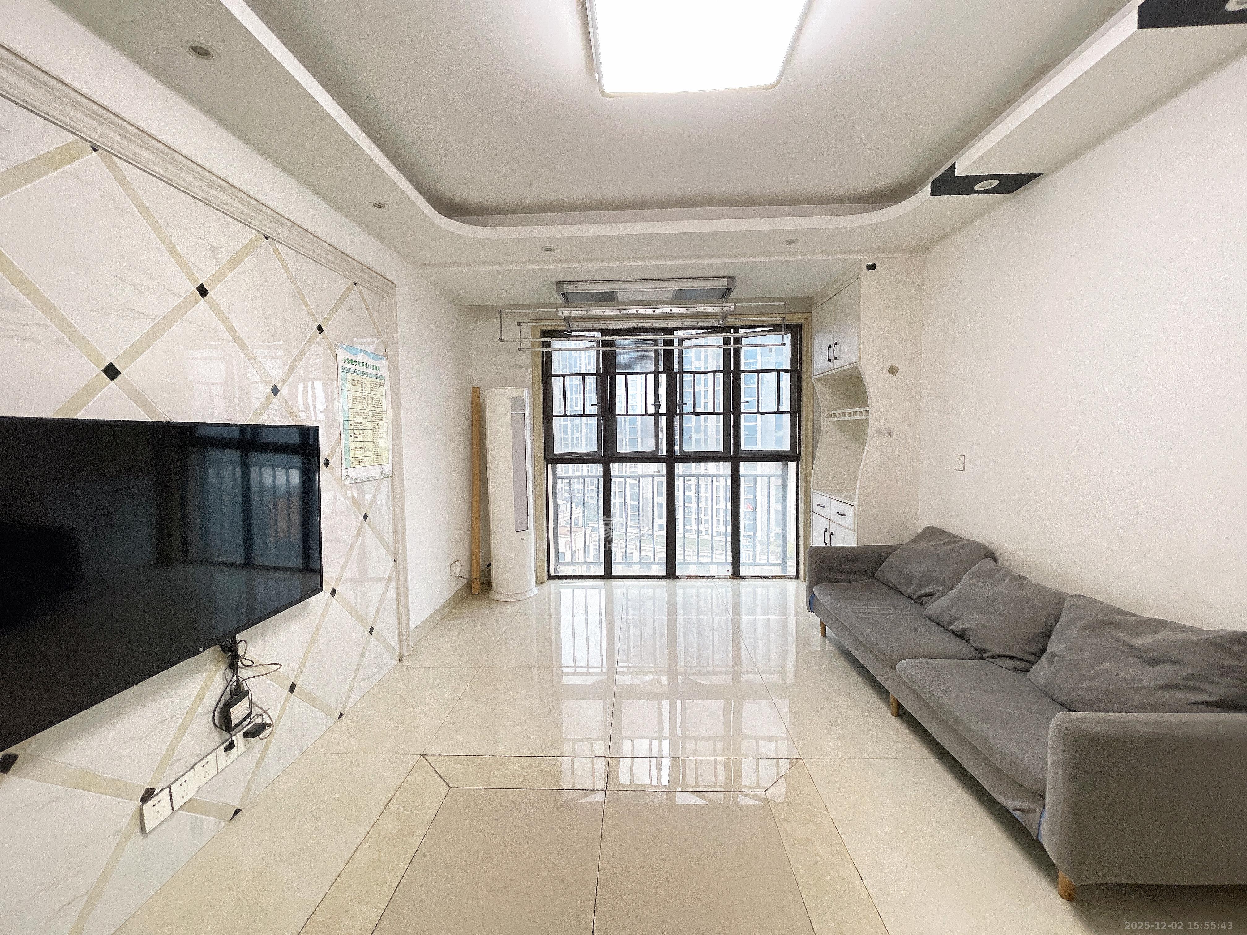 梅溪鑫苑名家 3室2厅1卫 2500.0元/月 梅溪鑫苑名家 3室2厅1卫 2500.0元/月室内图