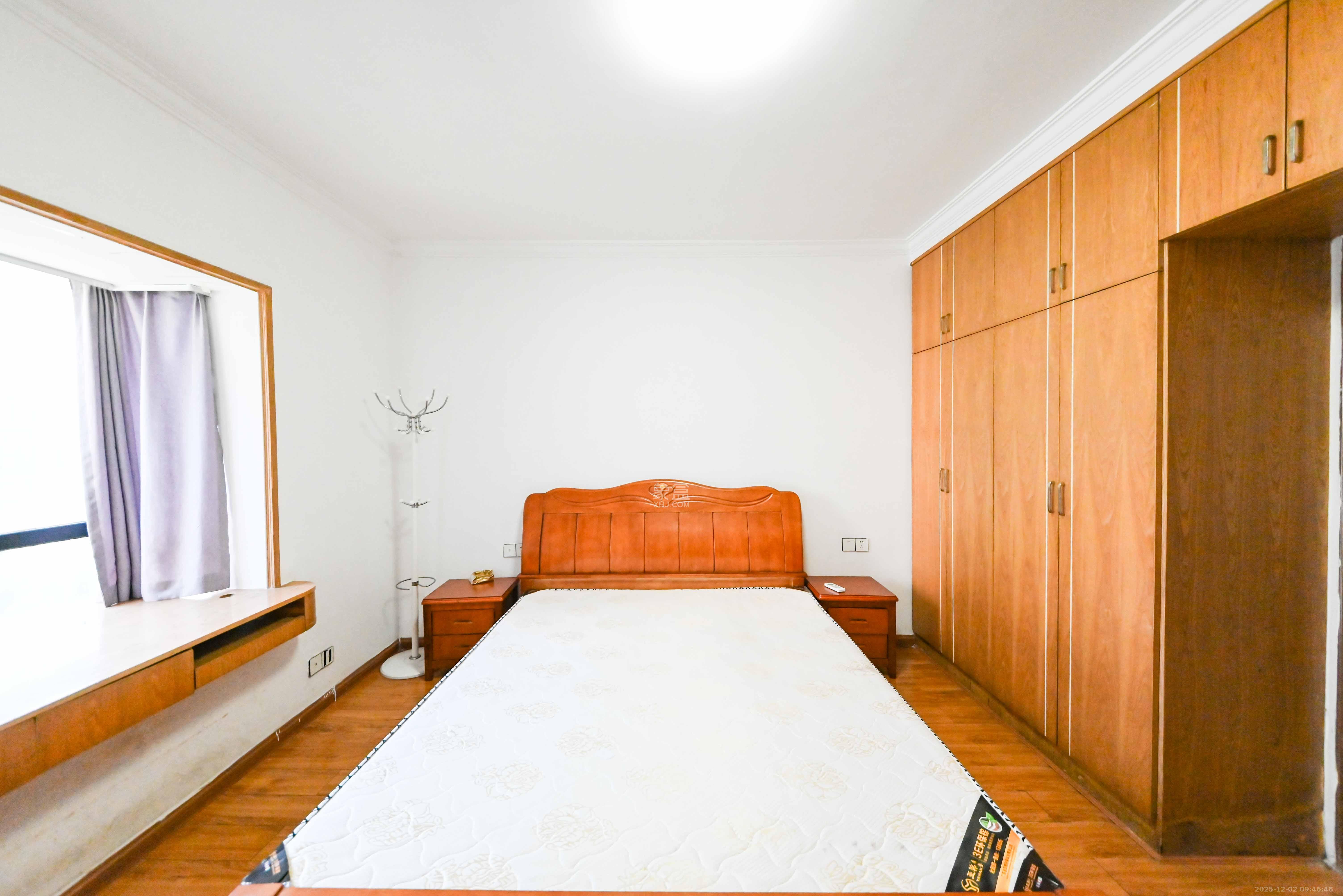 三江花中城  3室2厅2卫    2400.0元/月室内图