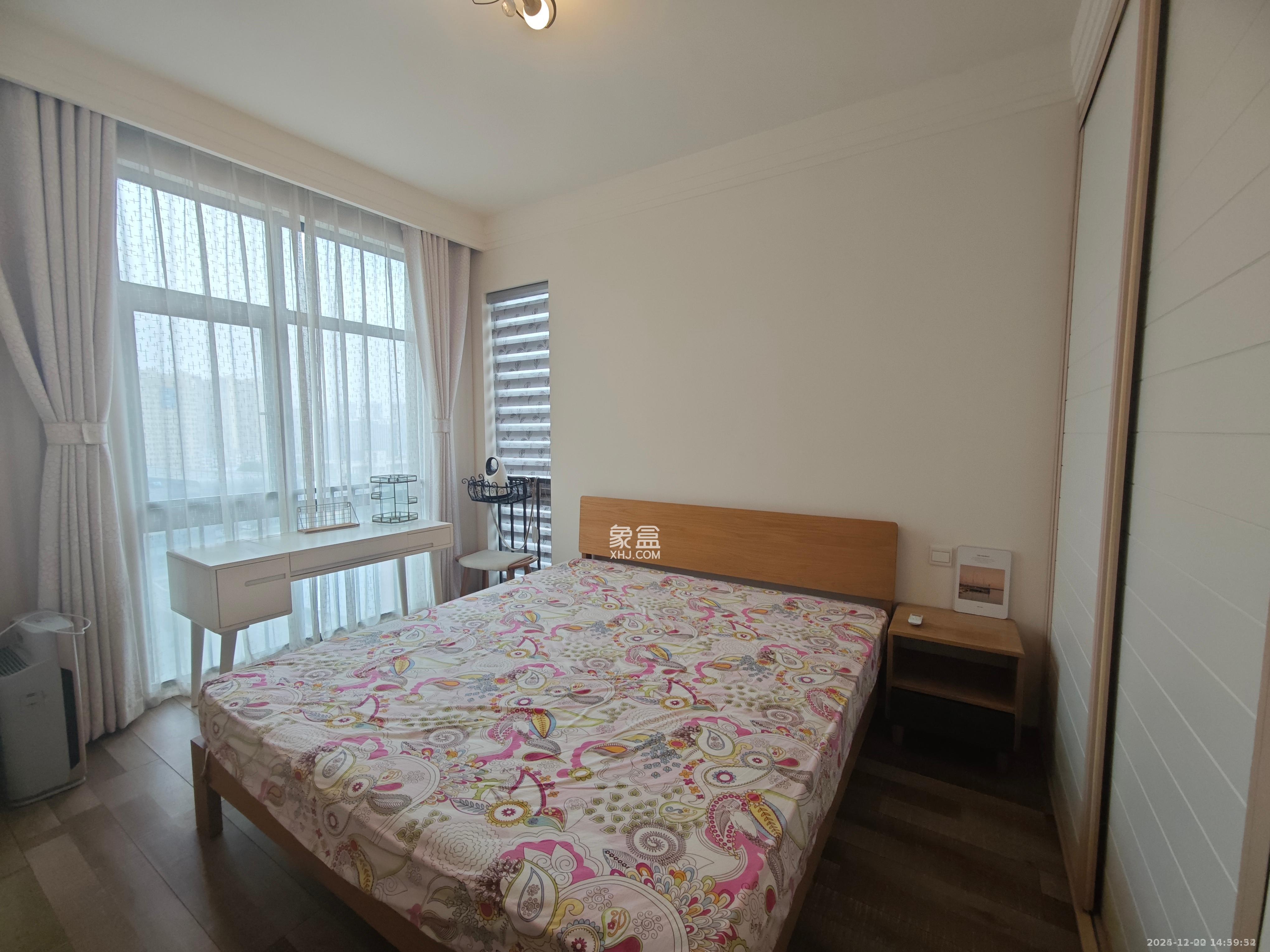 阳光100一期、四五期 3室2厅1卫 2800.0元/月 阳光100一期、四五期 3室2厅1卫 2800.0元/月室内图